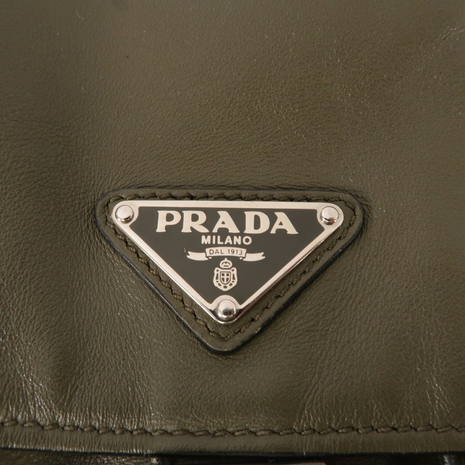 PRADA 牛皮皮革Backpack背包