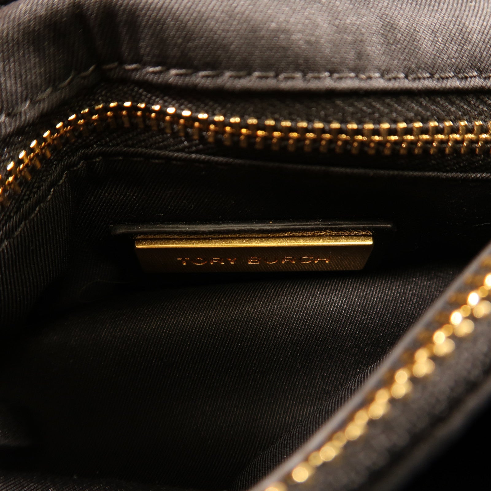 Tory Burch 藤料Chain Shoulder金扣鏈帶肩背袋米色/黑色