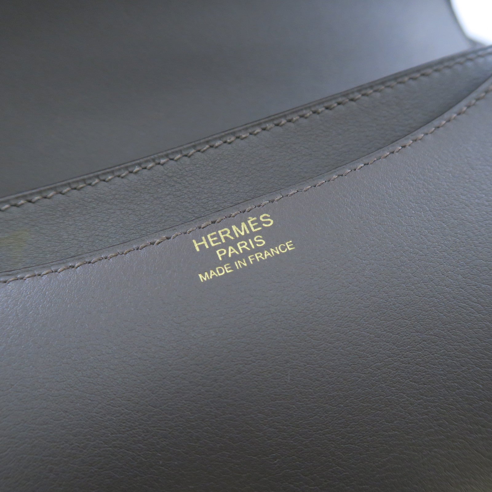 HERMES Swift皮革Constance 24金扣肩背袋Gris Etain錫器灰色
