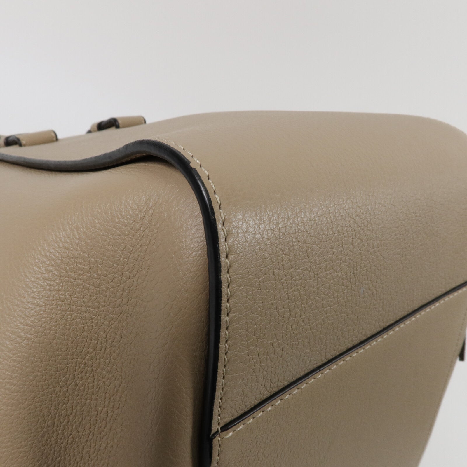 LOEWE 牛皮皮革Hammock Medium手挽肩背兩用袋