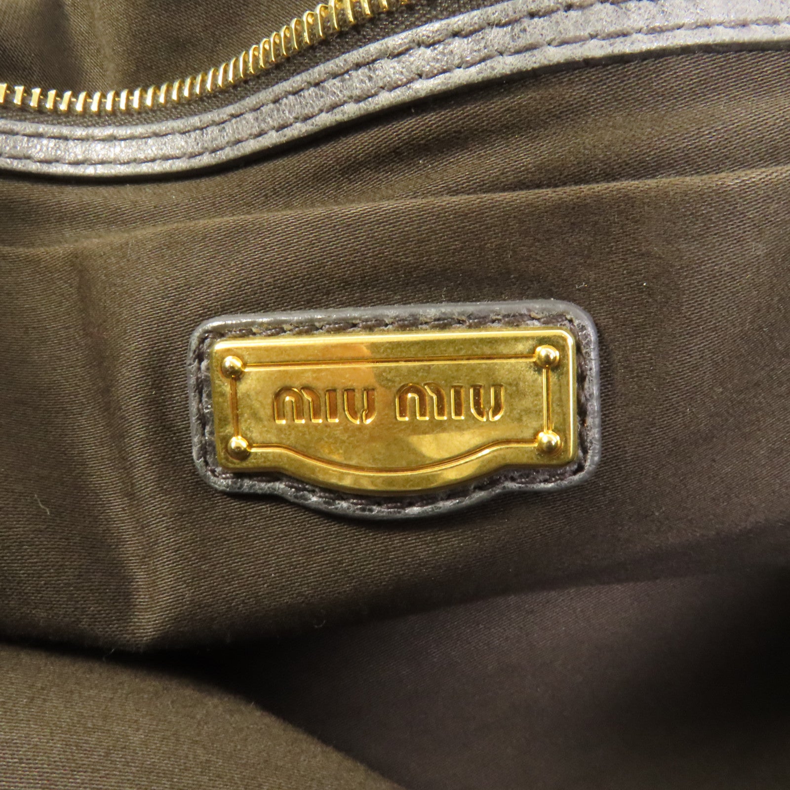 Miu Miu 牛皮皮革Handbag金扣手挽袋