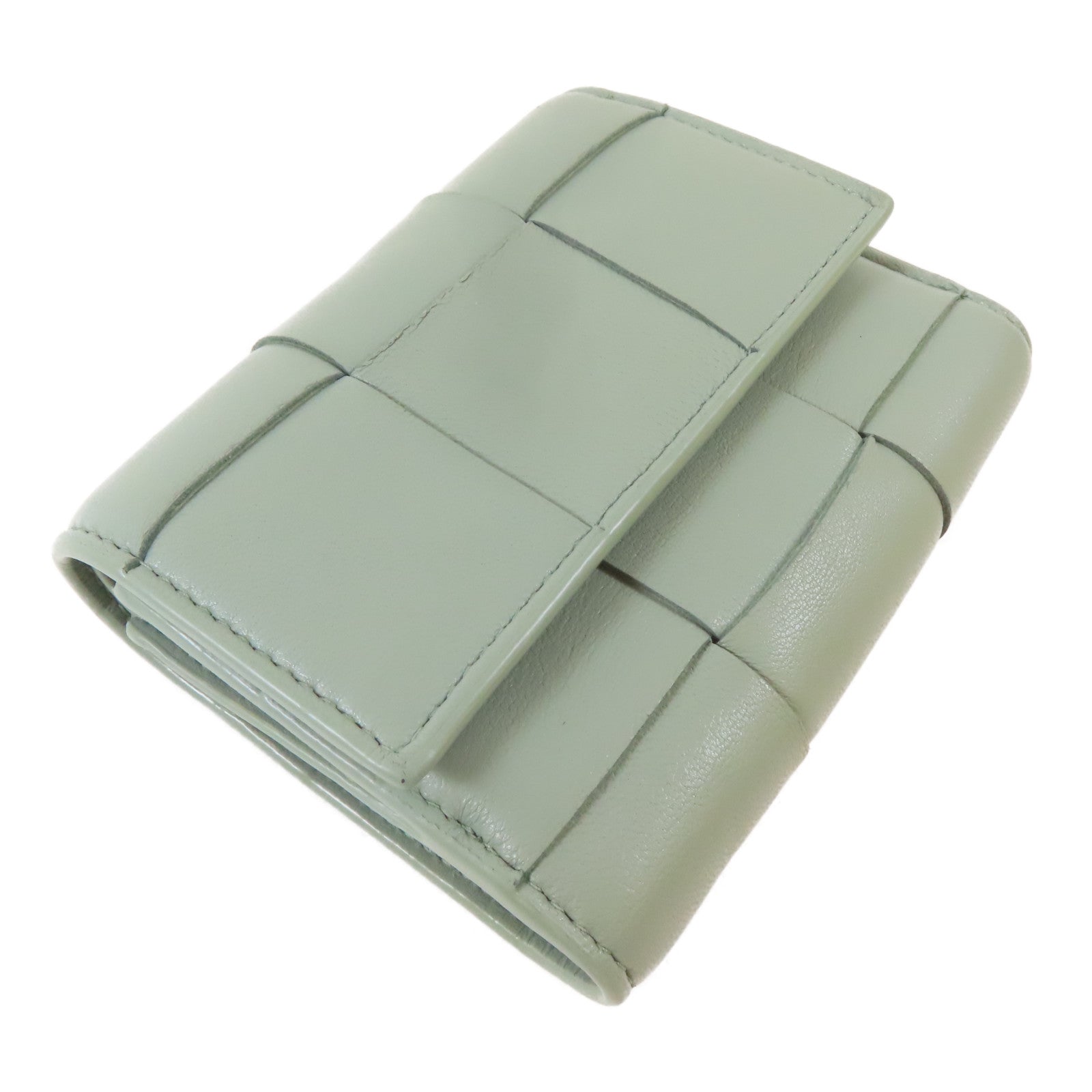 BOTTEGA VENETA 織紋羊皮皮革Trifold Wallet金扣錢包淺綠色