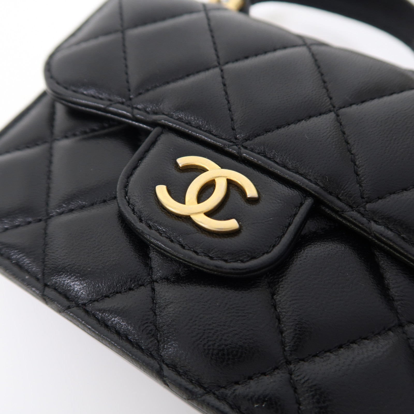 CHANEL 菱格羊皮皮革Chain Shoulder金扣鏈帶肩背袋黑色