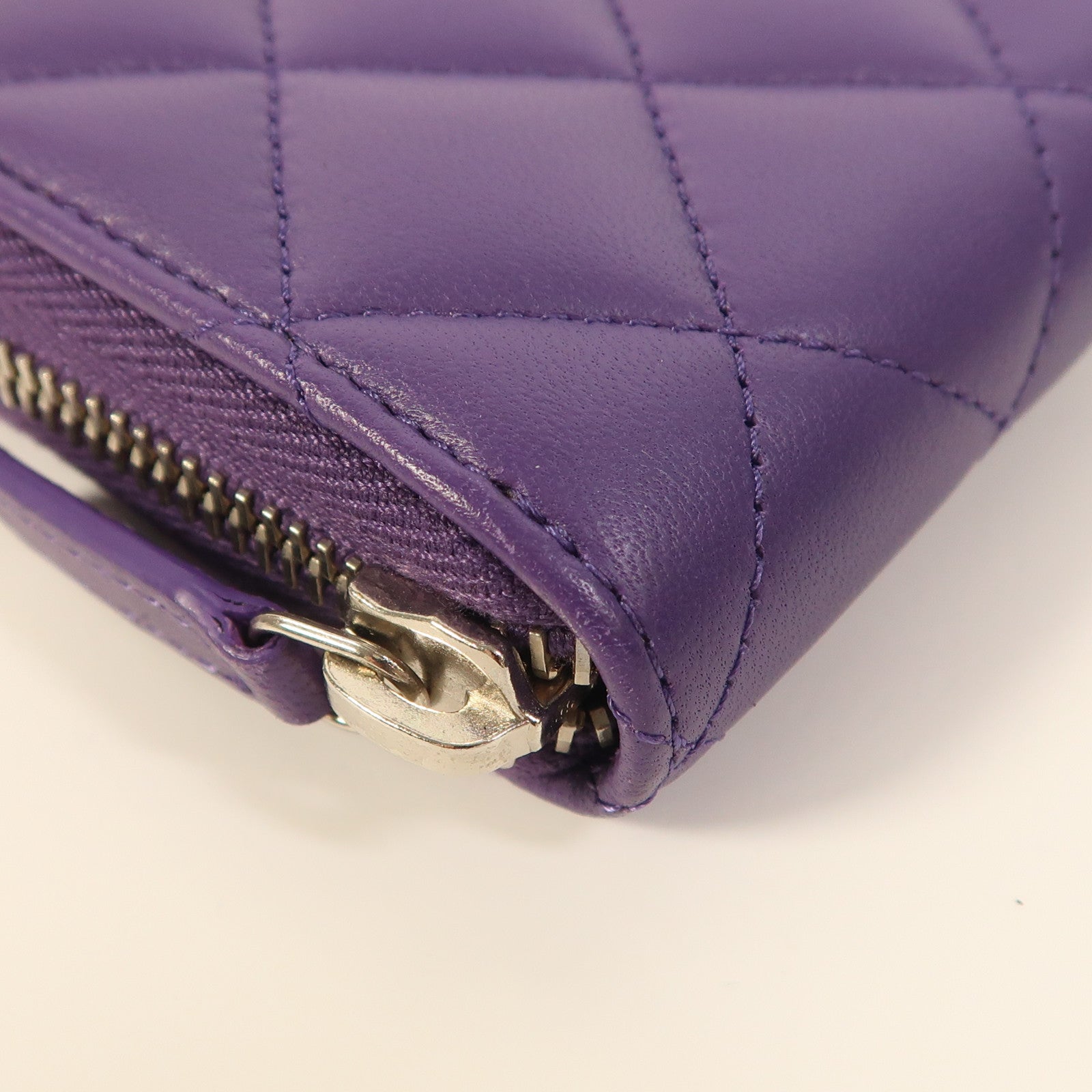 CHANEL 羊皮皮革Zipper Long Wallet銀扣長錢包