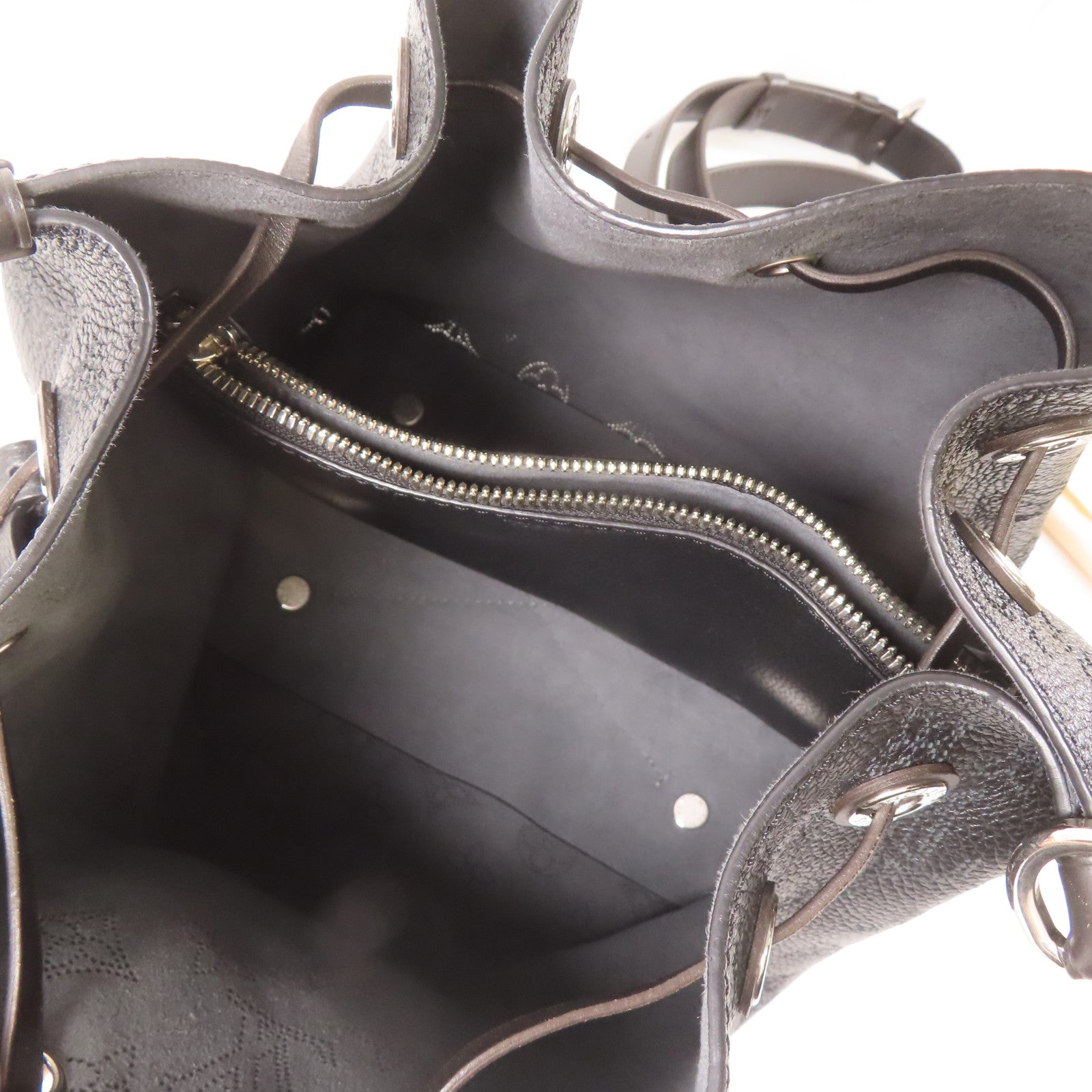 LOUIS VUITTON Mahina Muria銀扣手挽肩背兩用袋黑色