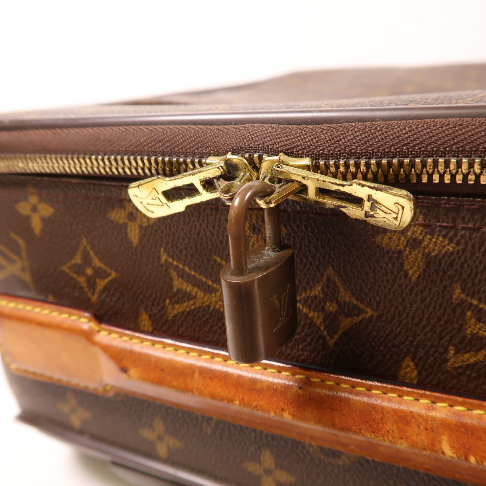 LOUIS VUITTON 【激減優惠】Monogram Pegase 50金扣行李箱