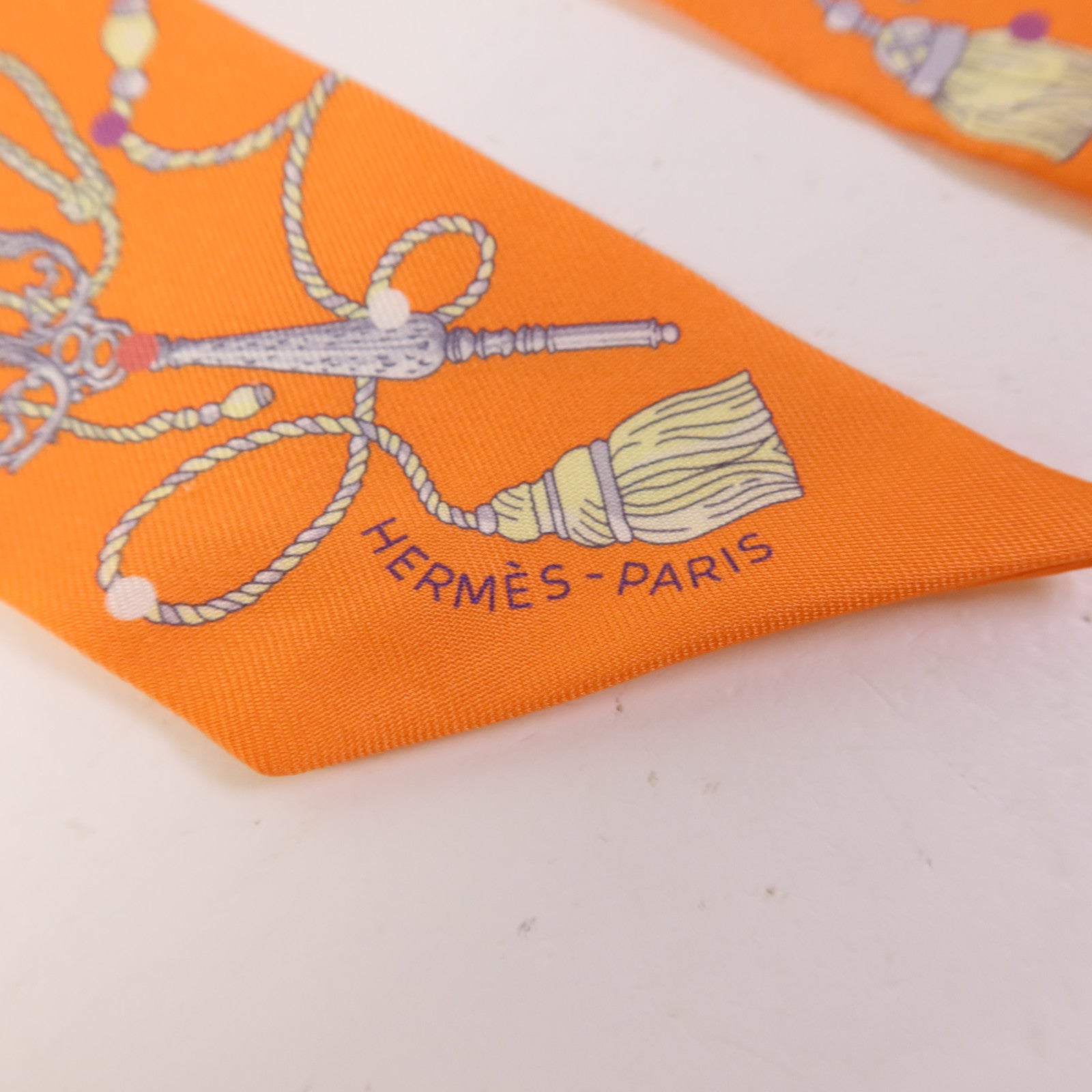 HERMES 絲質Twilly絲巾