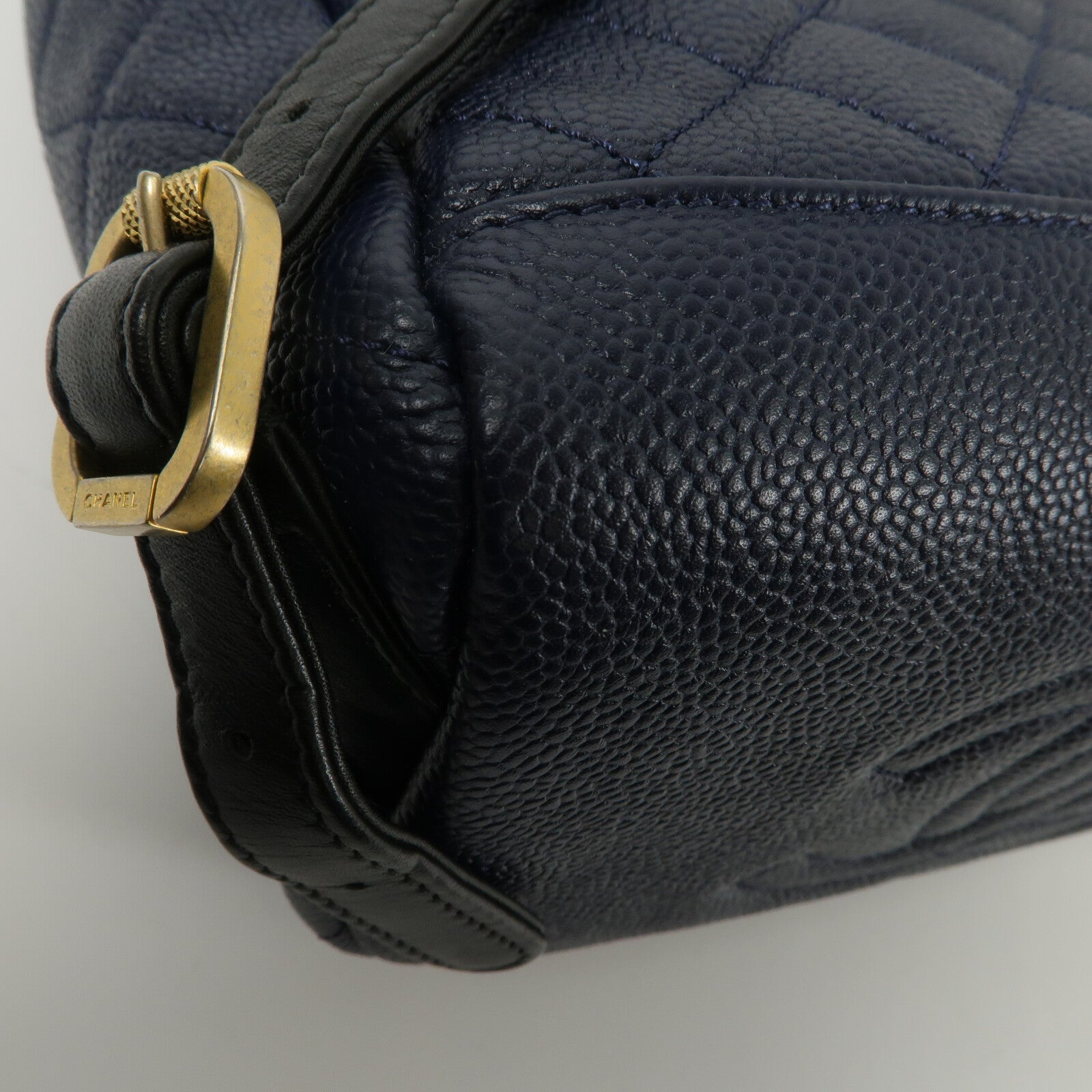 CHANEL 牛皮皮革CC Filigree Backpack鏈帶背包