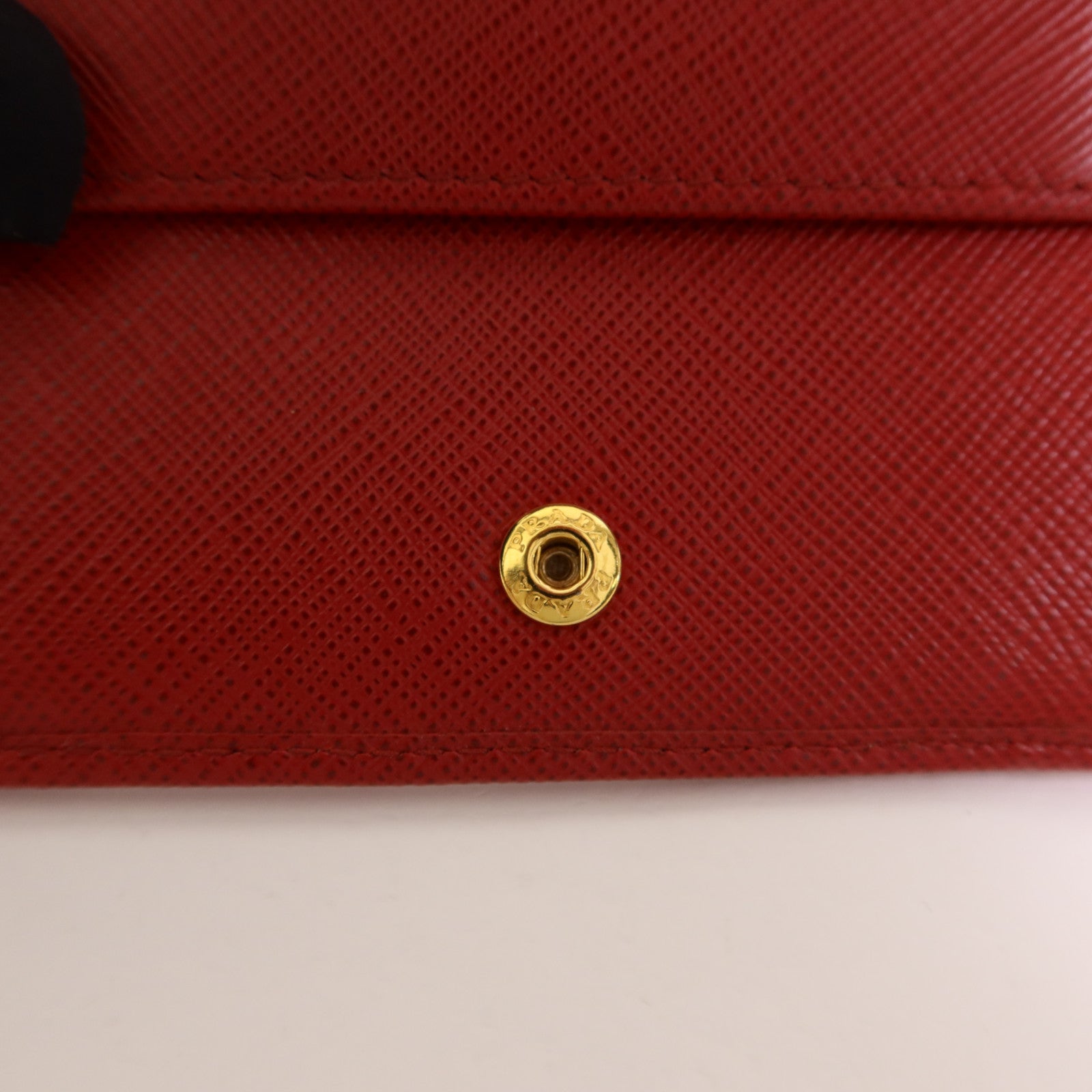 PRADA 尼龍Vitello Move金扣錢包