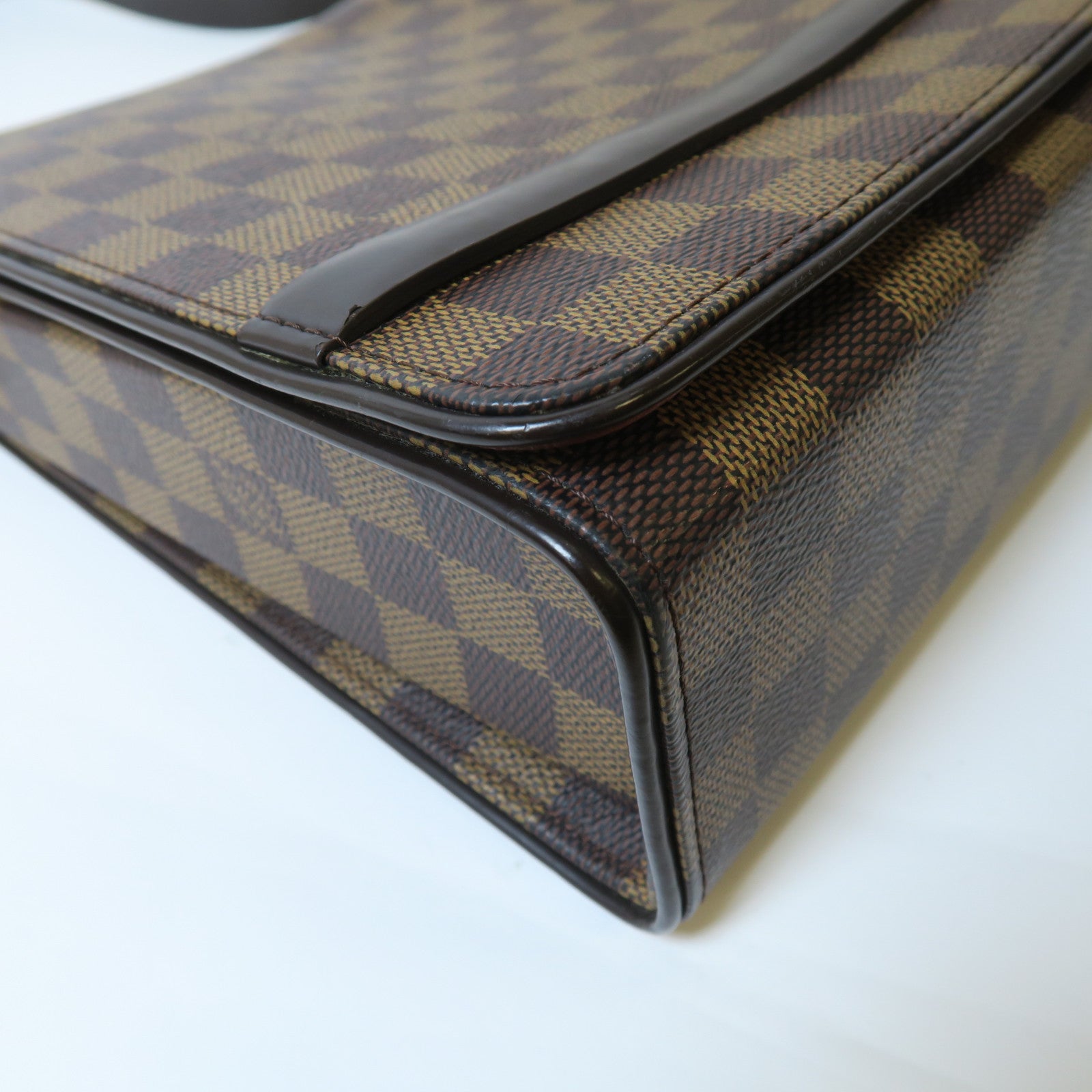 LOUIS VUITTON **【激減優惠】Damier Tribeca Carre金扣肩背袋啡色