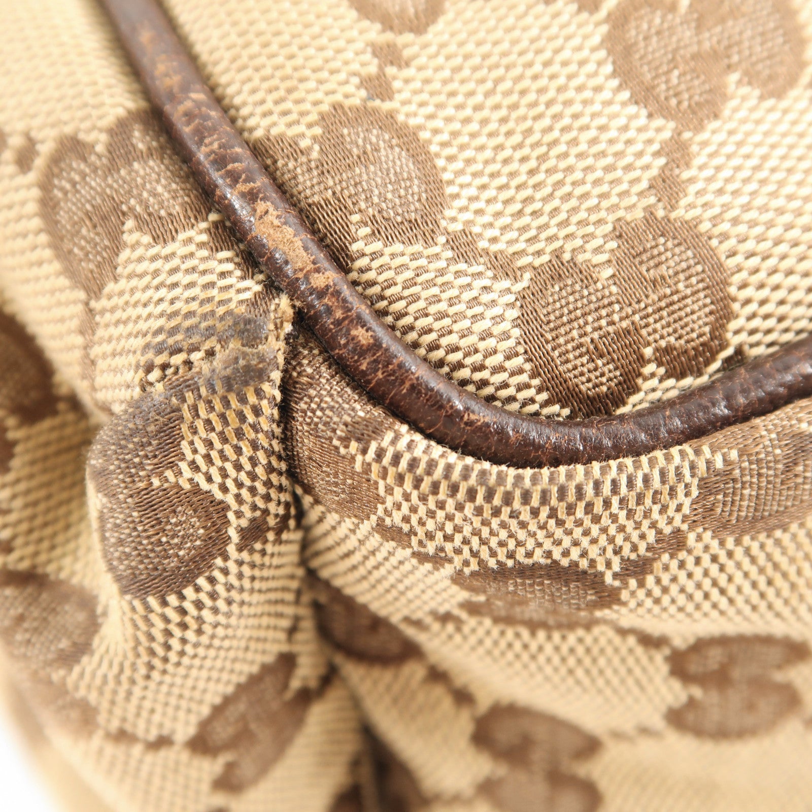 GUCCI 帆布Shoulder Bag銀扣肩背袋