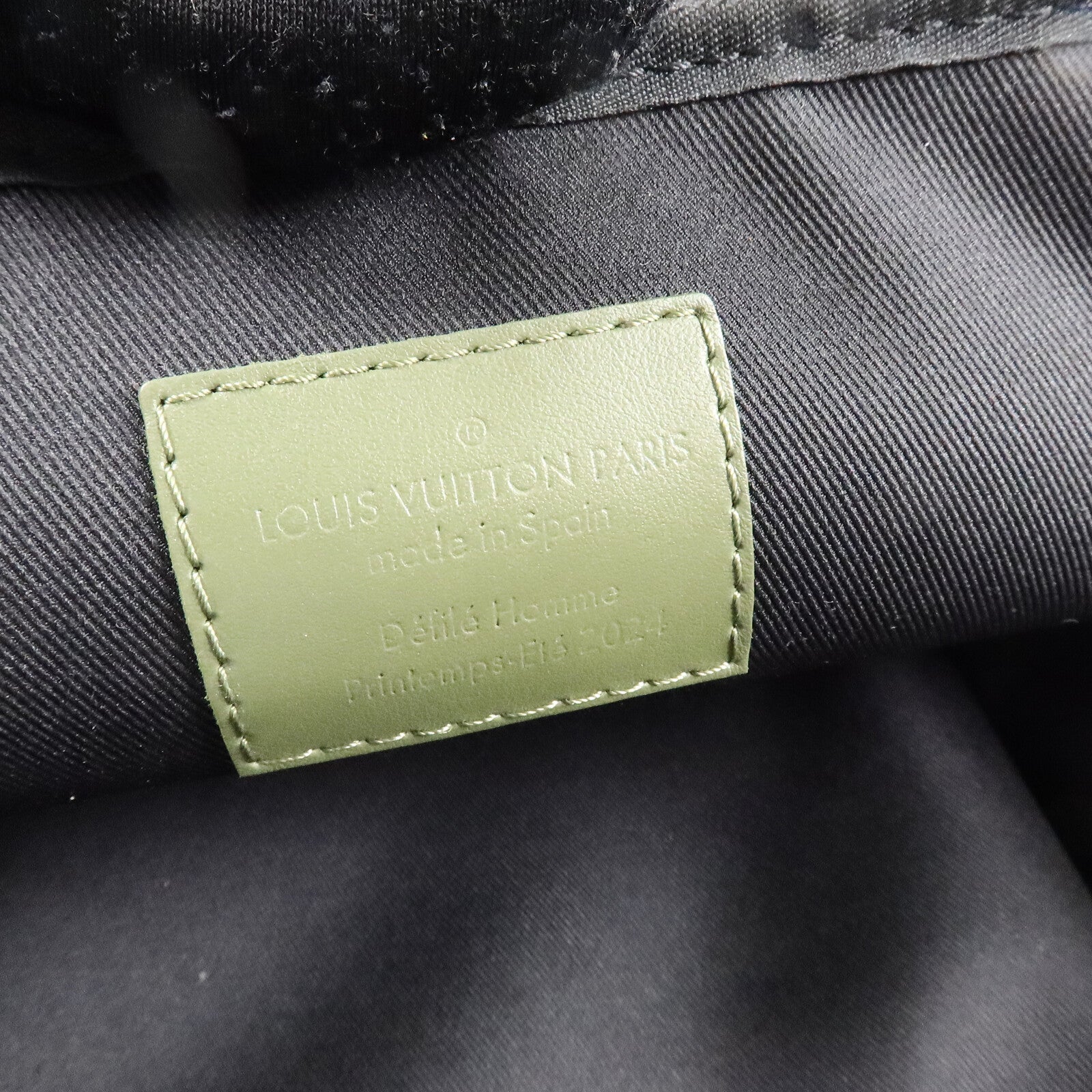 LOUIS VUITTON Damoflage Taigarama Quest Messenger手挽肩背兩用袋