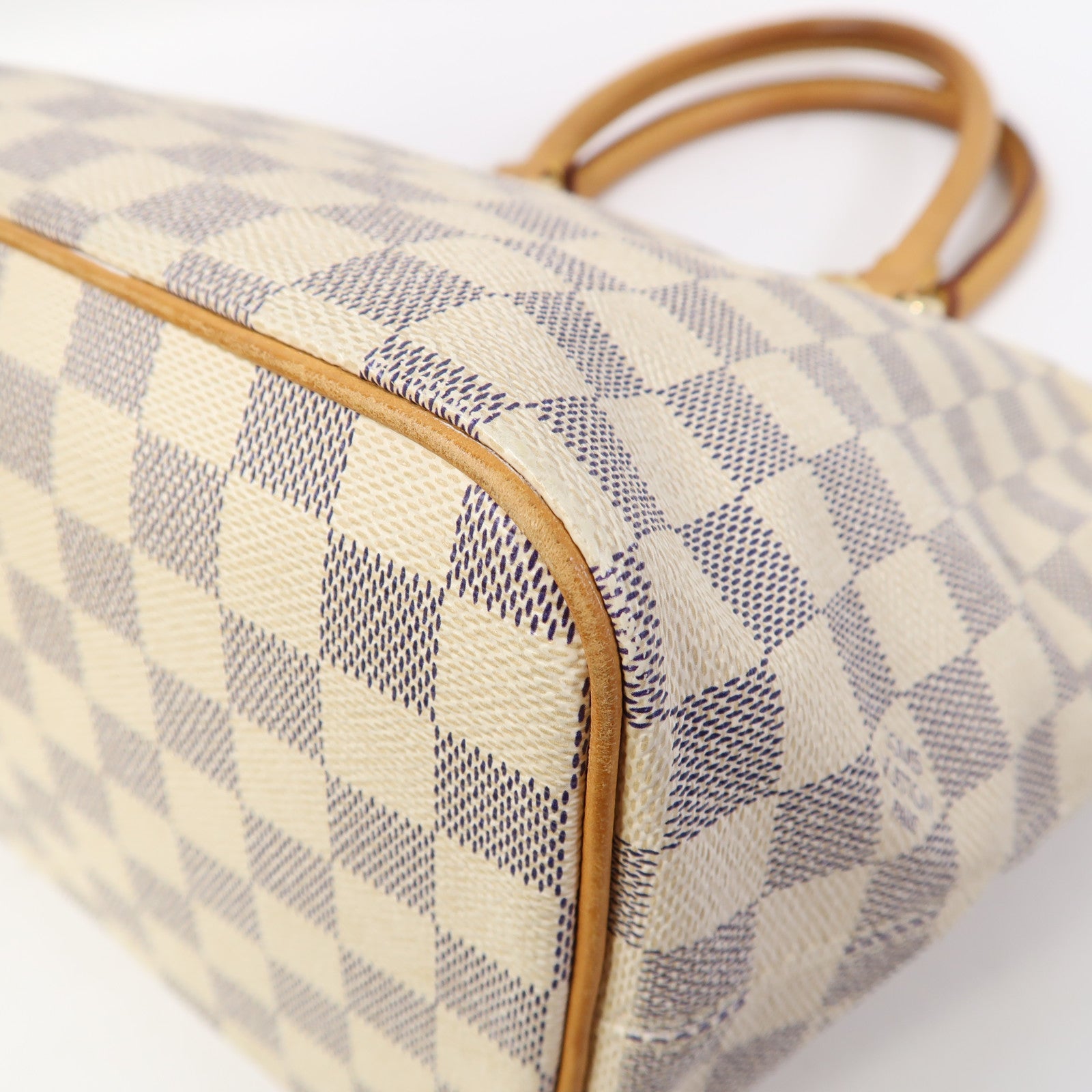 LOUIS VUITTON Damier Azur Saleya PM金扣手挽袋白色