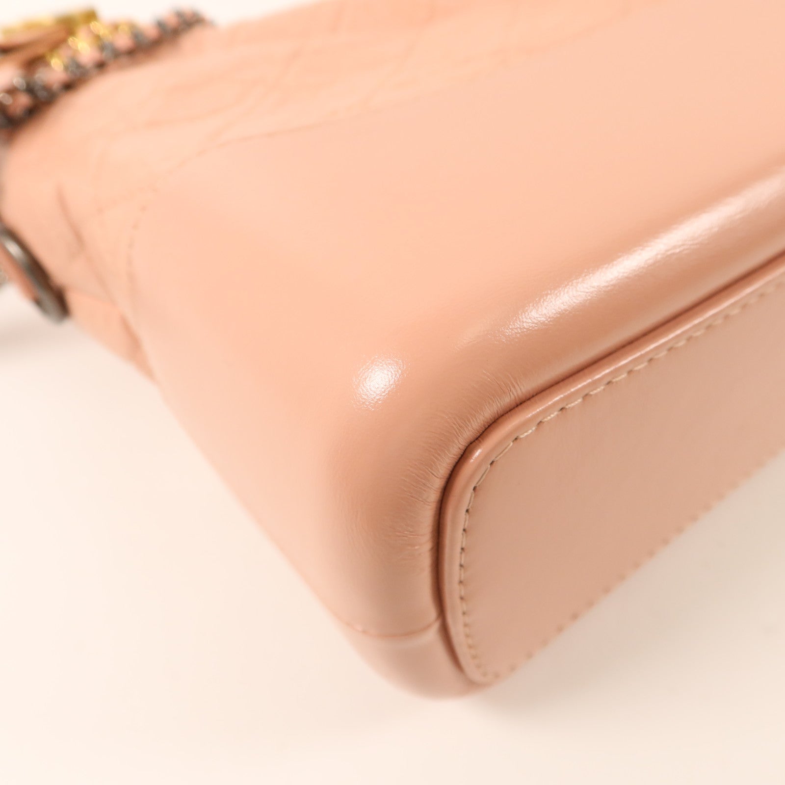 CHANEL 牛皮皮革Gabrielle Medium鏈帶肩背袋