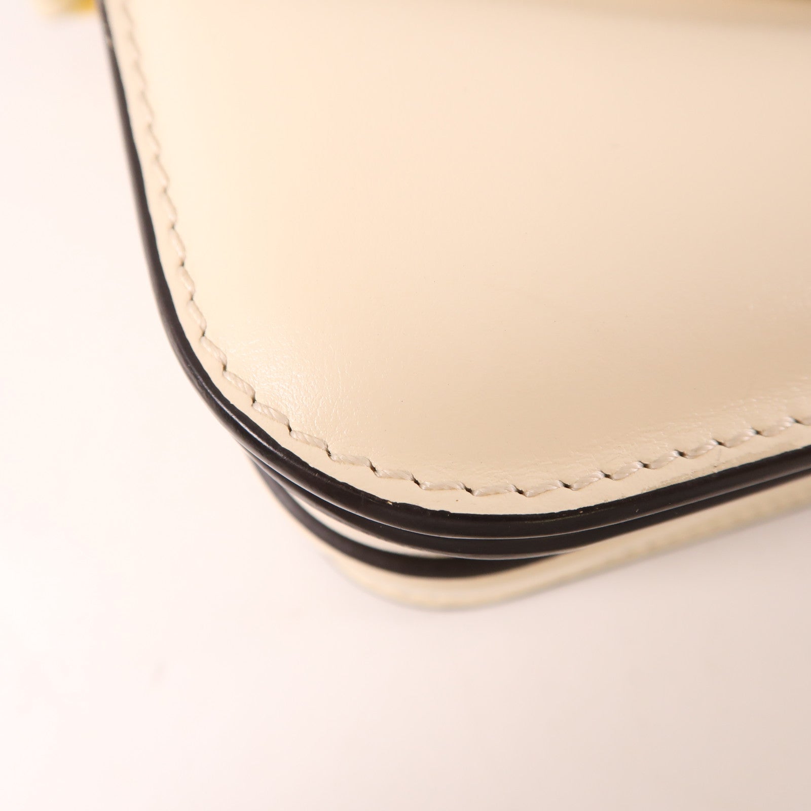 LOUIS VUITTON 牛皮皮革金扣Bolsa LV Pont 9肩背袋米色