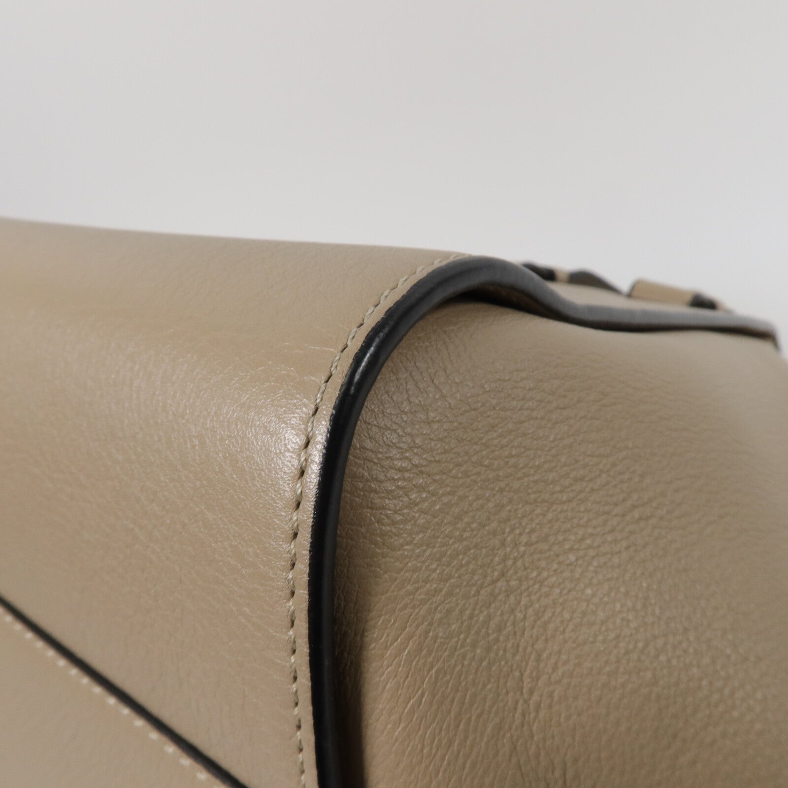 LOEWE 牛皮皮革Hammock Medium手挽肩背兩用袋