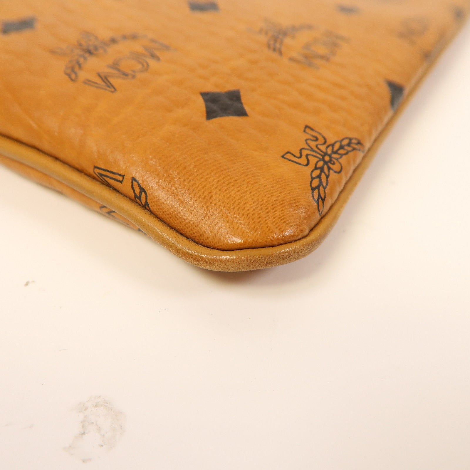 MCM 牛皮皮革Clutch/Pouch金扣手拿包啡色