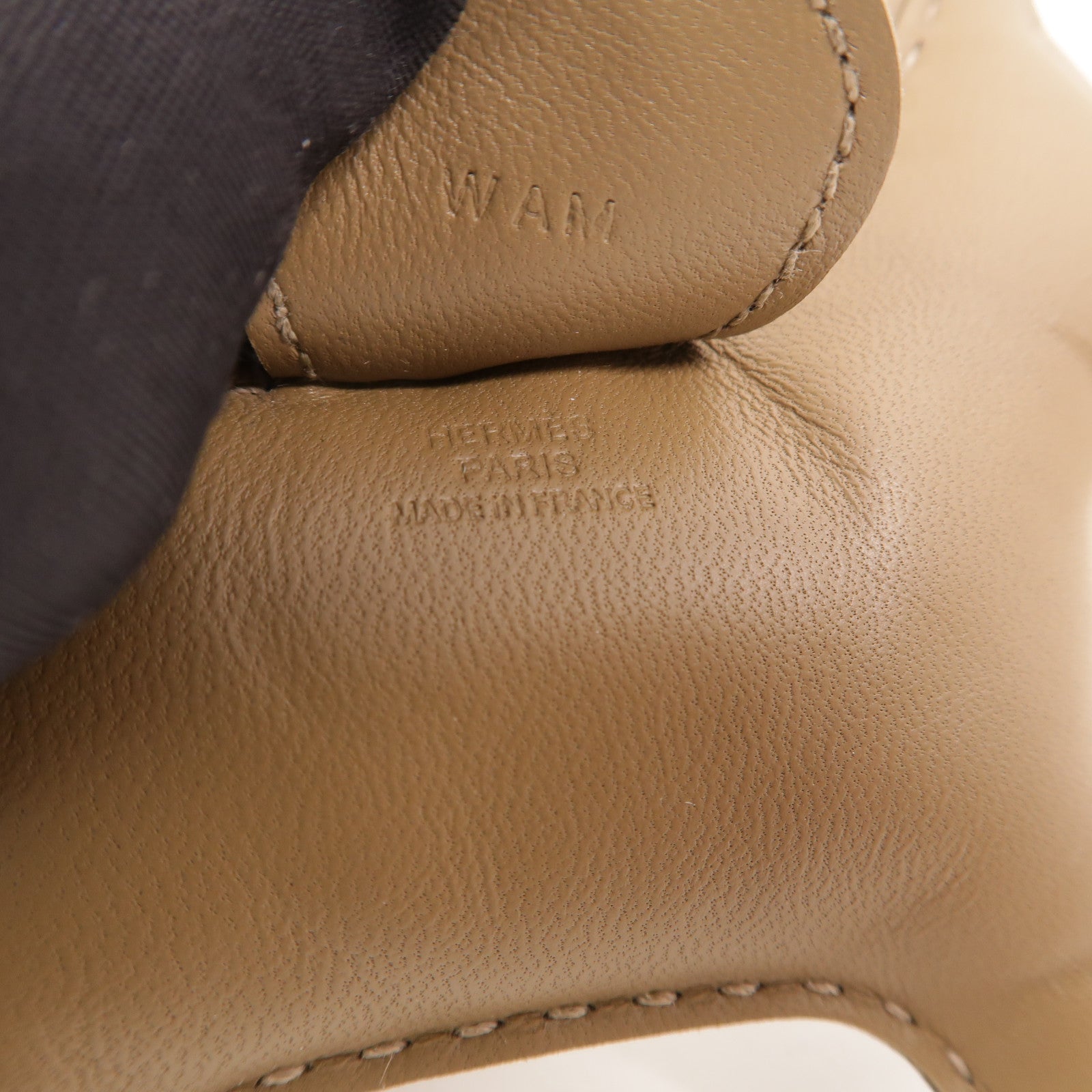 HERMES Milo皮革Rodeo MM掛飾Etoupe
