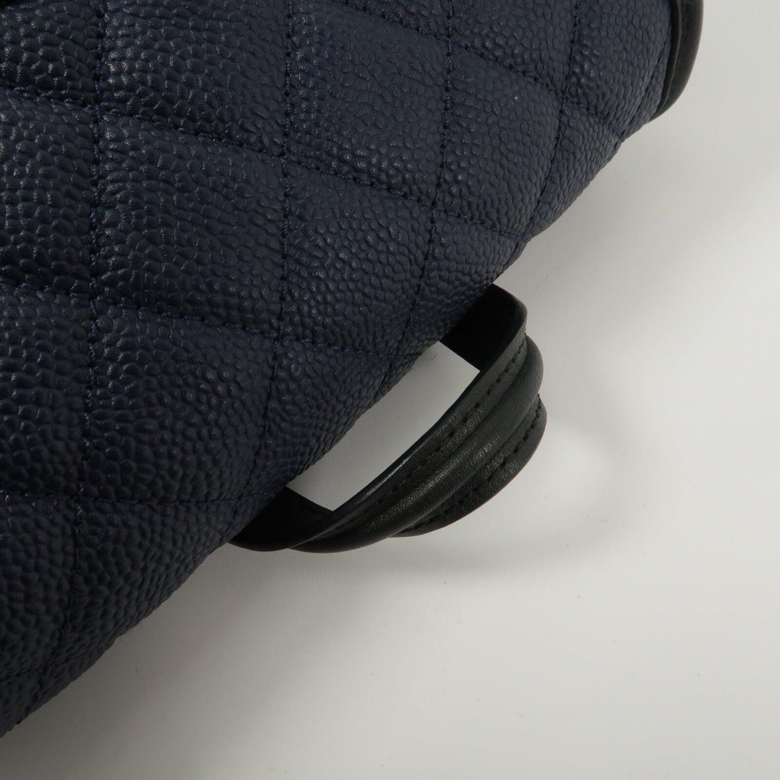 CHANEL 牛皮皮革CC Filigree Backpack鏈帶背包