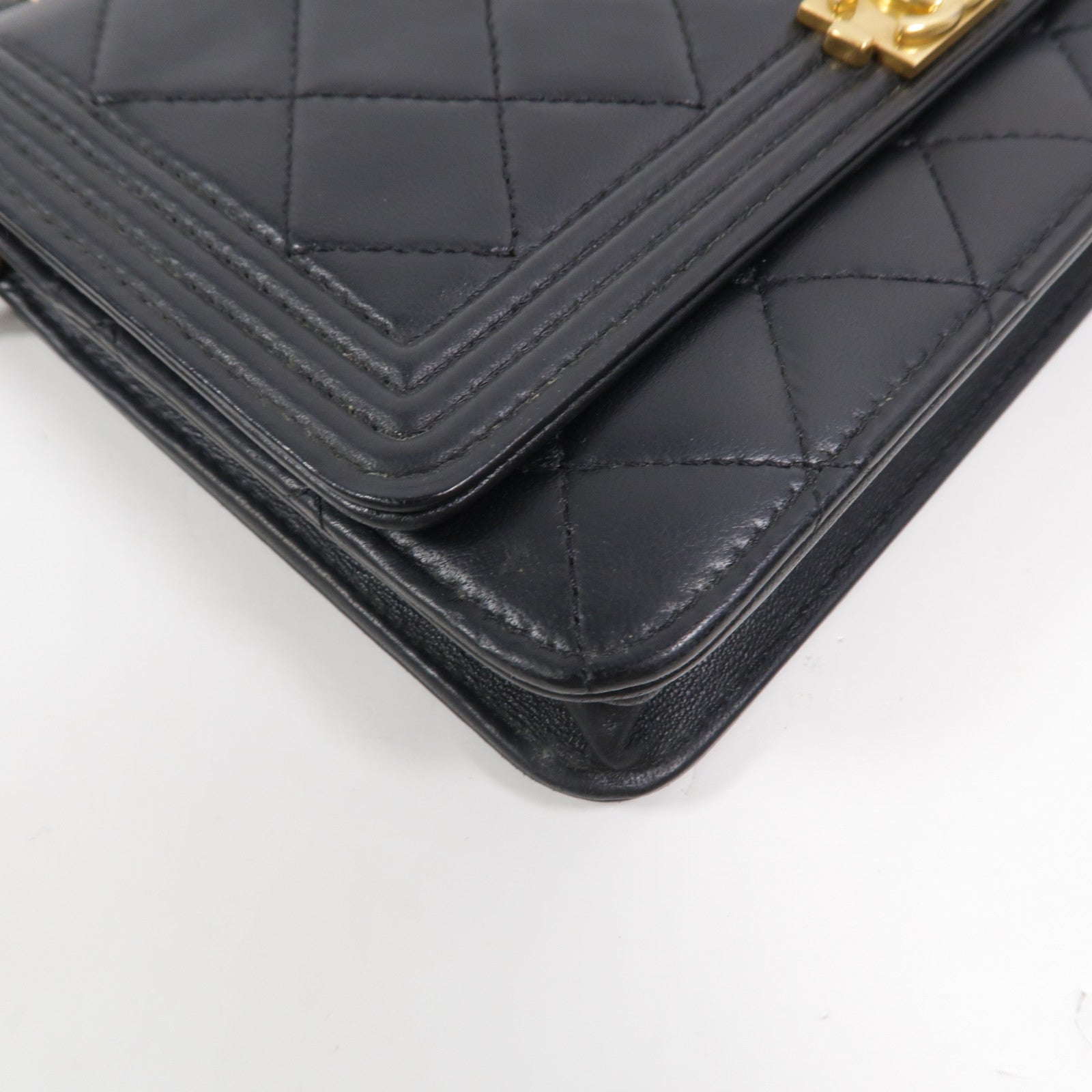 CHANEL 羊皮皮革Boy Wallet On Chain鏈帶肩背袋