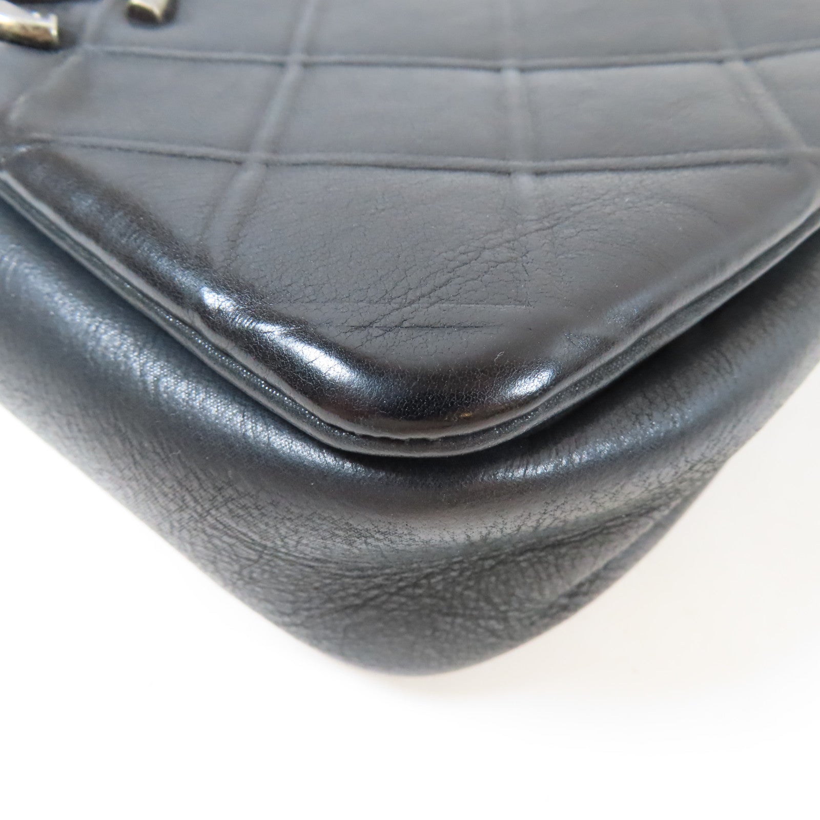 CHANEL 菱格牛皮皮革Flap Bag銀扣鏈帶肩背袋黑色