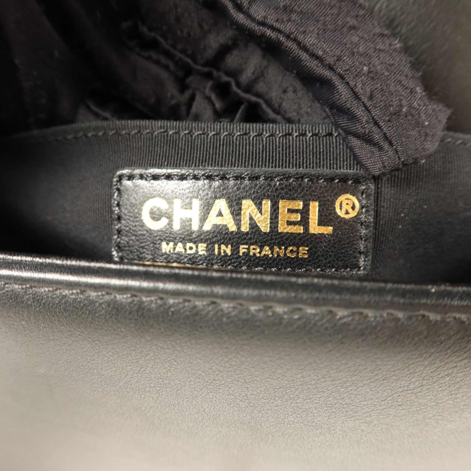 CHANEL 牛皮皮革Boy 25金扣鏈帶手挽肩背兩用袋