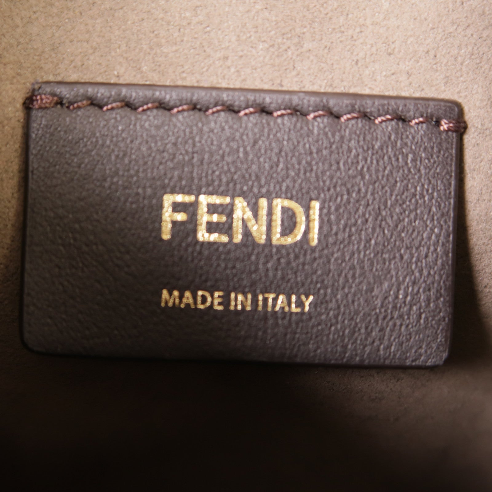 FENDI 牛皮皮革Bucket Bag金扣手挽肩背兩用袋