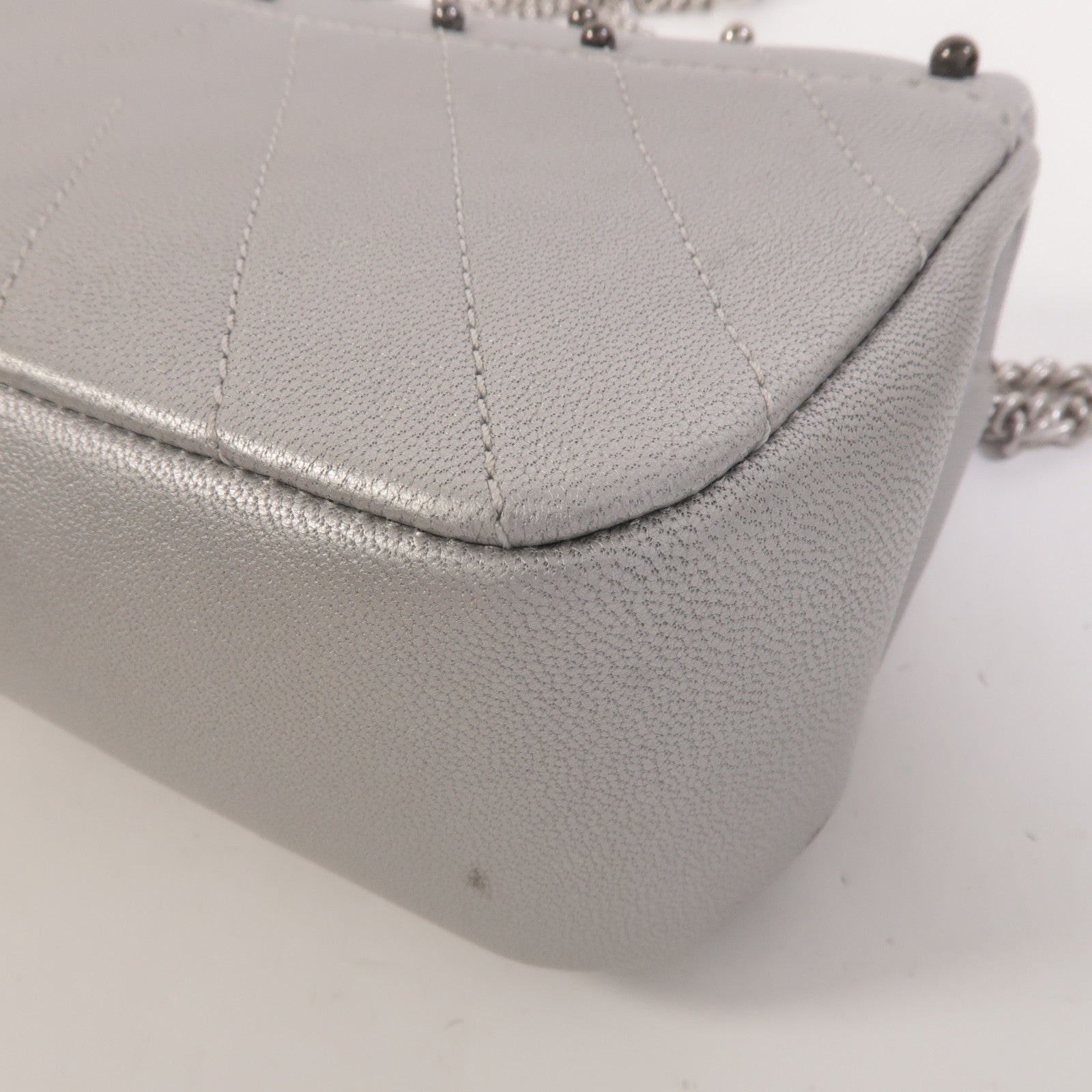 CHANEL 牛皮皮革Mini Flap Bag鏈帶肩背袋