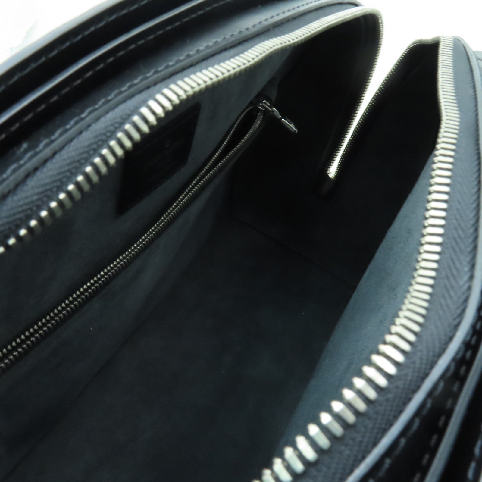 LOUIS VUITTON 【激減優惠】Epi Pont Neuf銀扣黒色