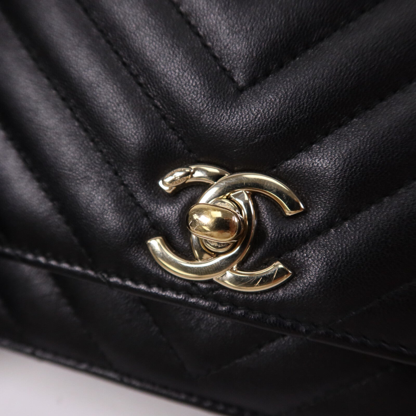 CHANEL 羊皮皮革Wallet On Chain金扣鏈帶肩背袋