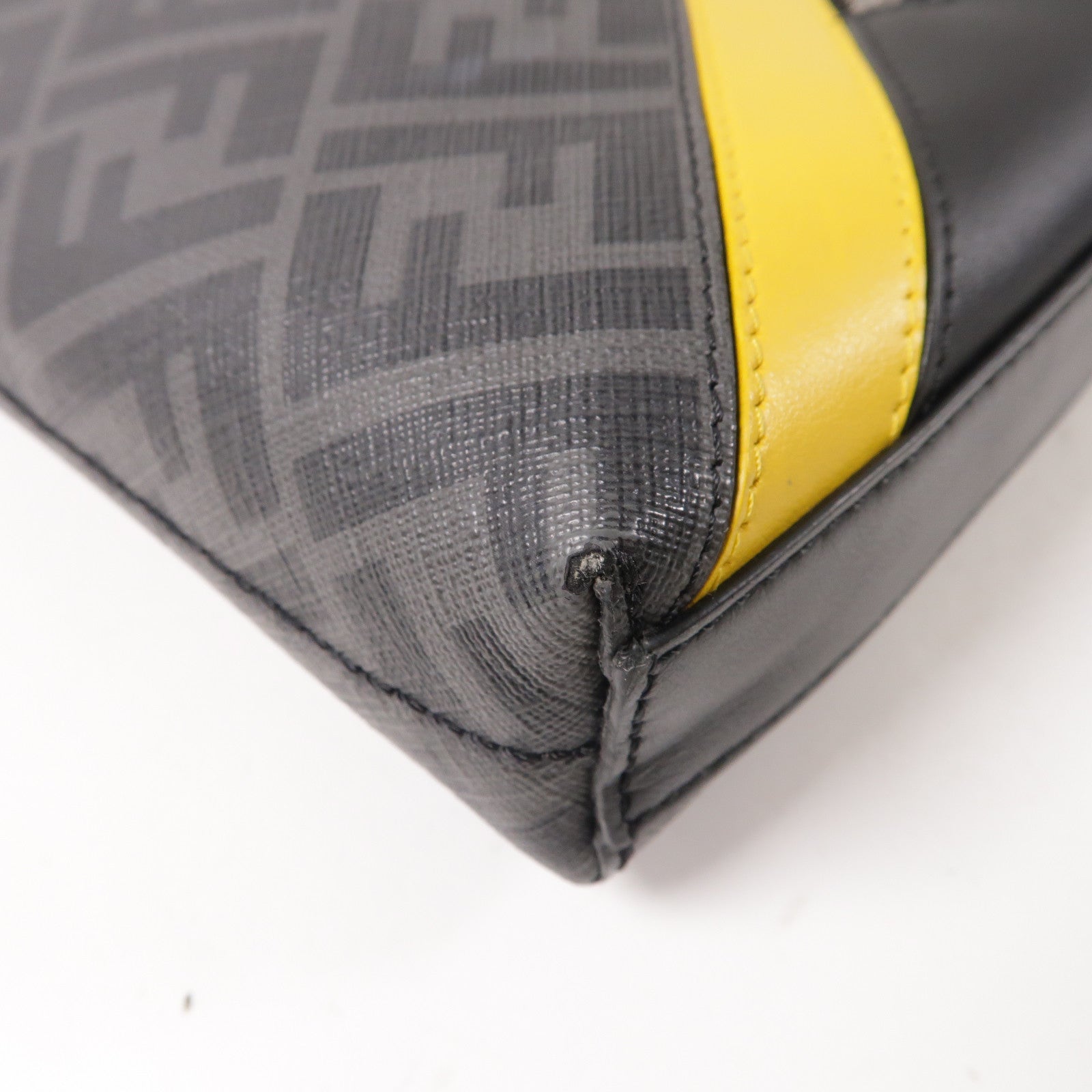 FENDI 塗層帆布/牛皮皮革Shoulder Bag銀扣肩背袋黑色/灰色/黃色