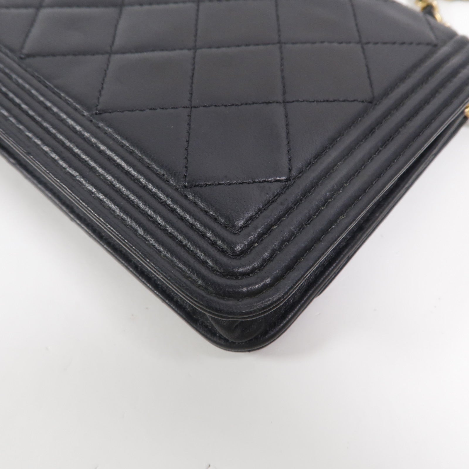 CHANEL 羊皮皮革Boy Wallet On Chain鏈帶肩背袋