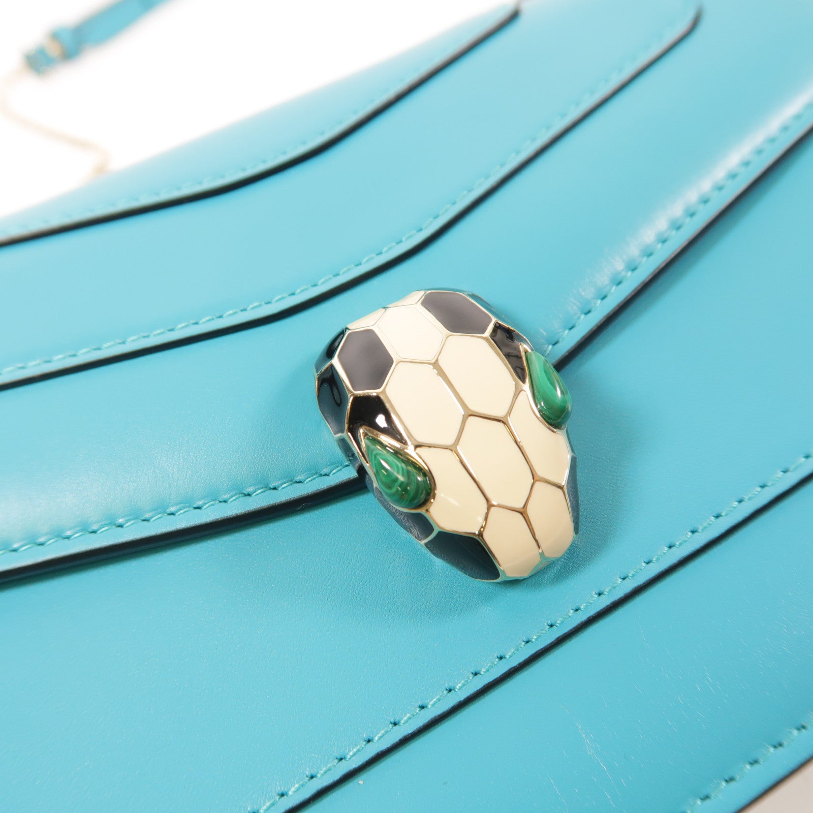 BVLGARI 牛皮皮革Sepenti Forever金扣鏈帶肩背袋
