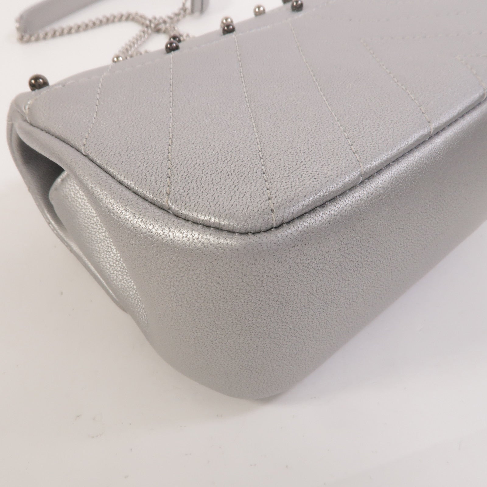 CHANEL 牛皮皮革Mini Flap Bag鏈帶肩背袋