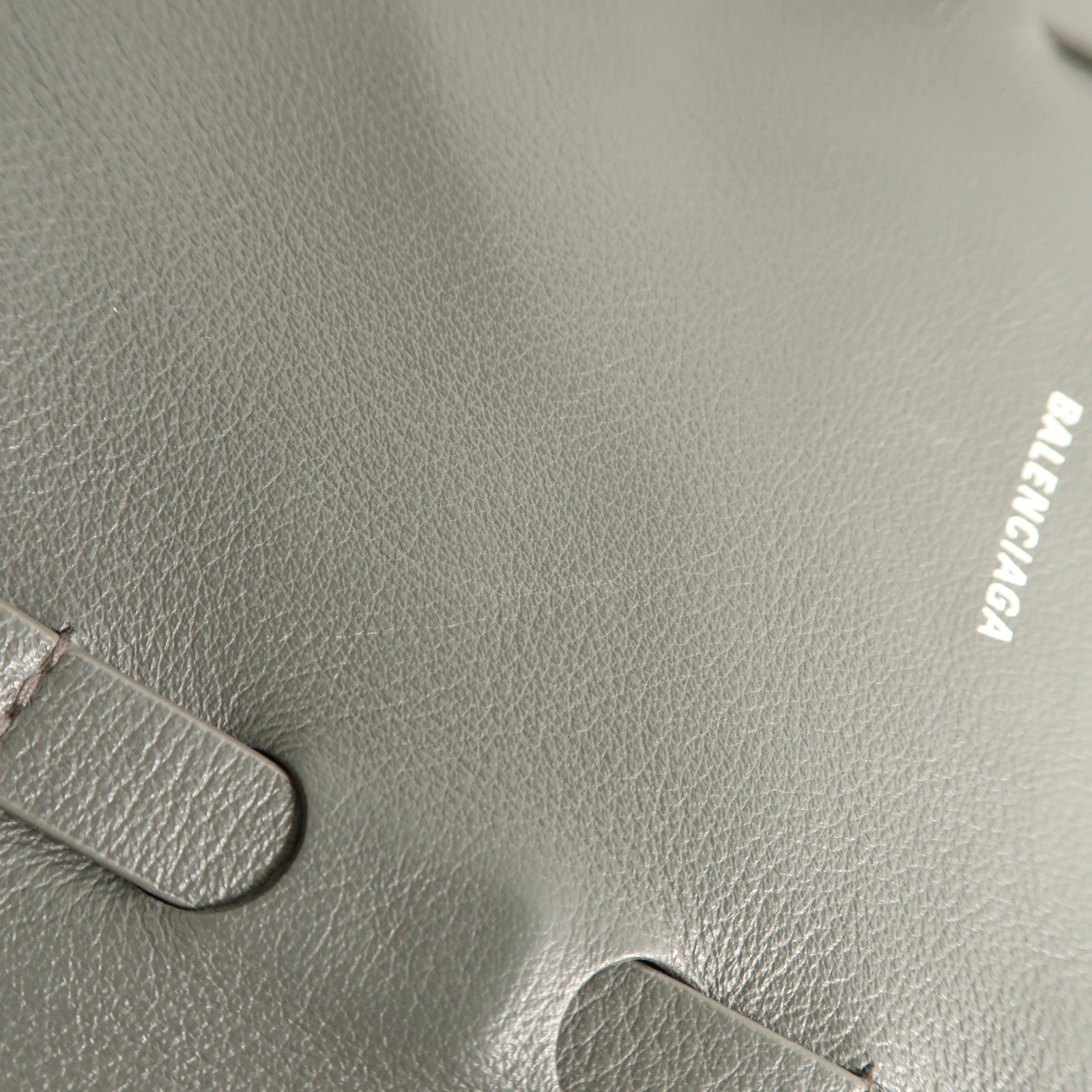 BALENCIAGA 牛皮皮革Everyday肩背袋