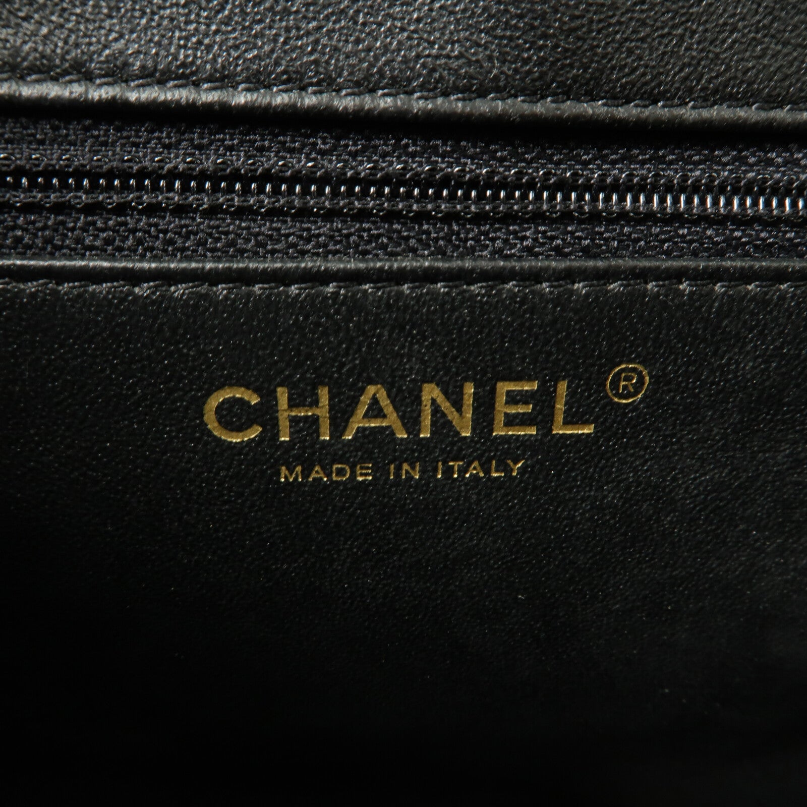 CHANEL 牛皮皮革CC Filigree Backpack鏈帶背包