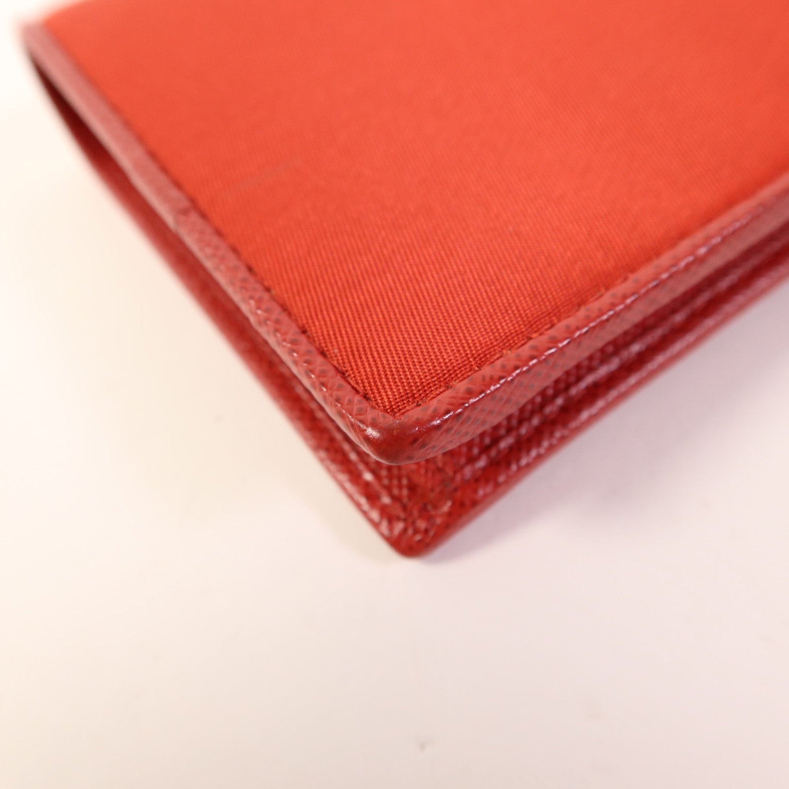 PRADA 尼龍Vitello Move金扣錢包