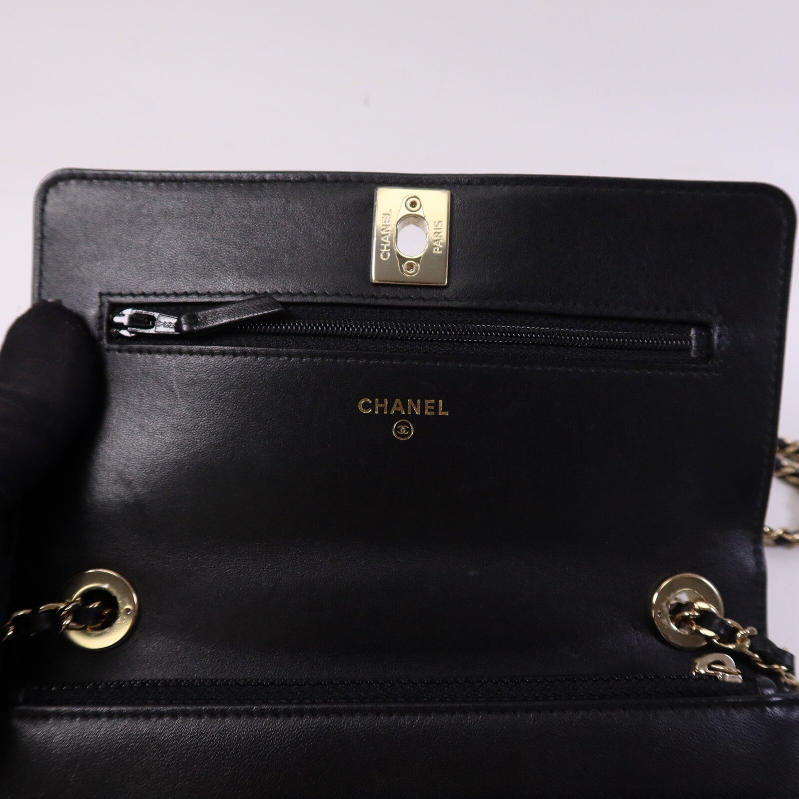 CHANEL 羊皮皮革Wallet On Chain金扣鏈帶肩背袋
