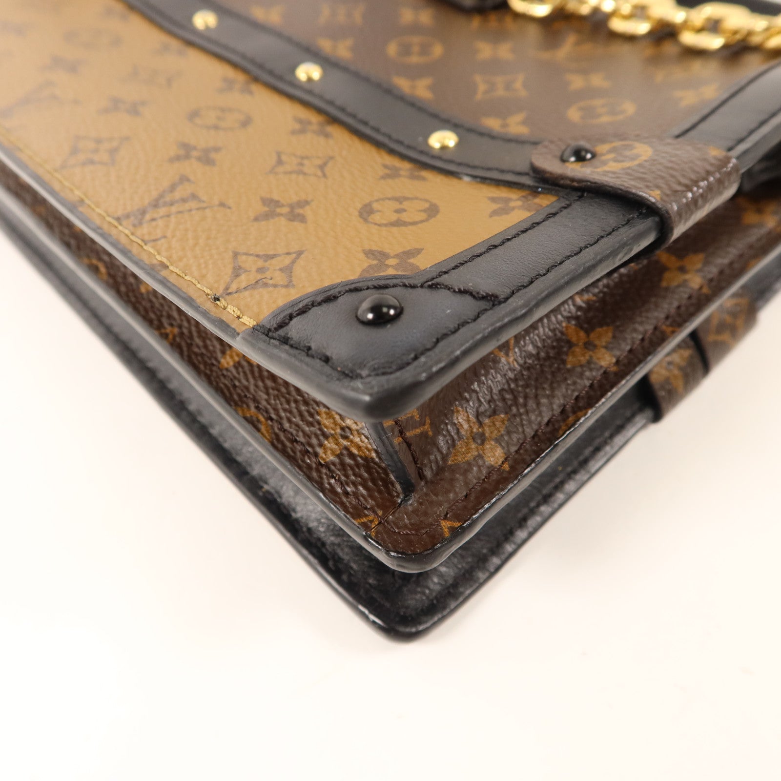 LOUIS VUITTON Monogram Reverse Trunk Clutch金扣肩背袋