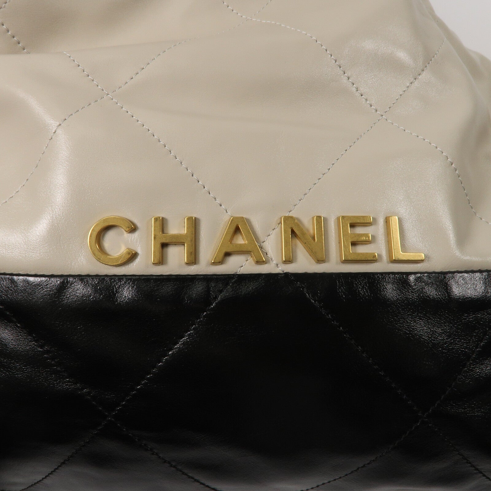 CHANEL Chanel 22 Small鏈帶肩背袋