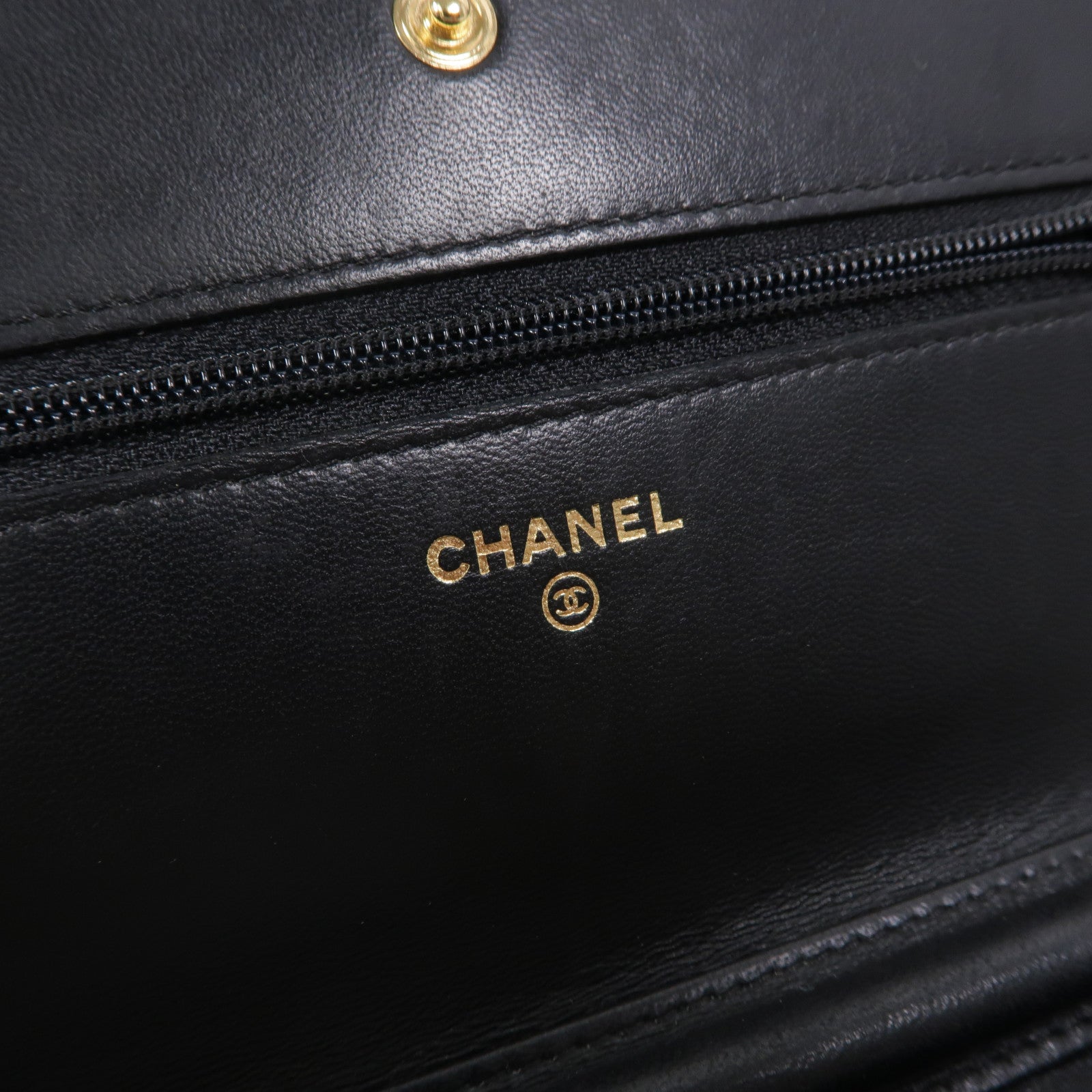 CHANEL 羊皮皮革Boy Wallet On Chain鏈帶肩背袋