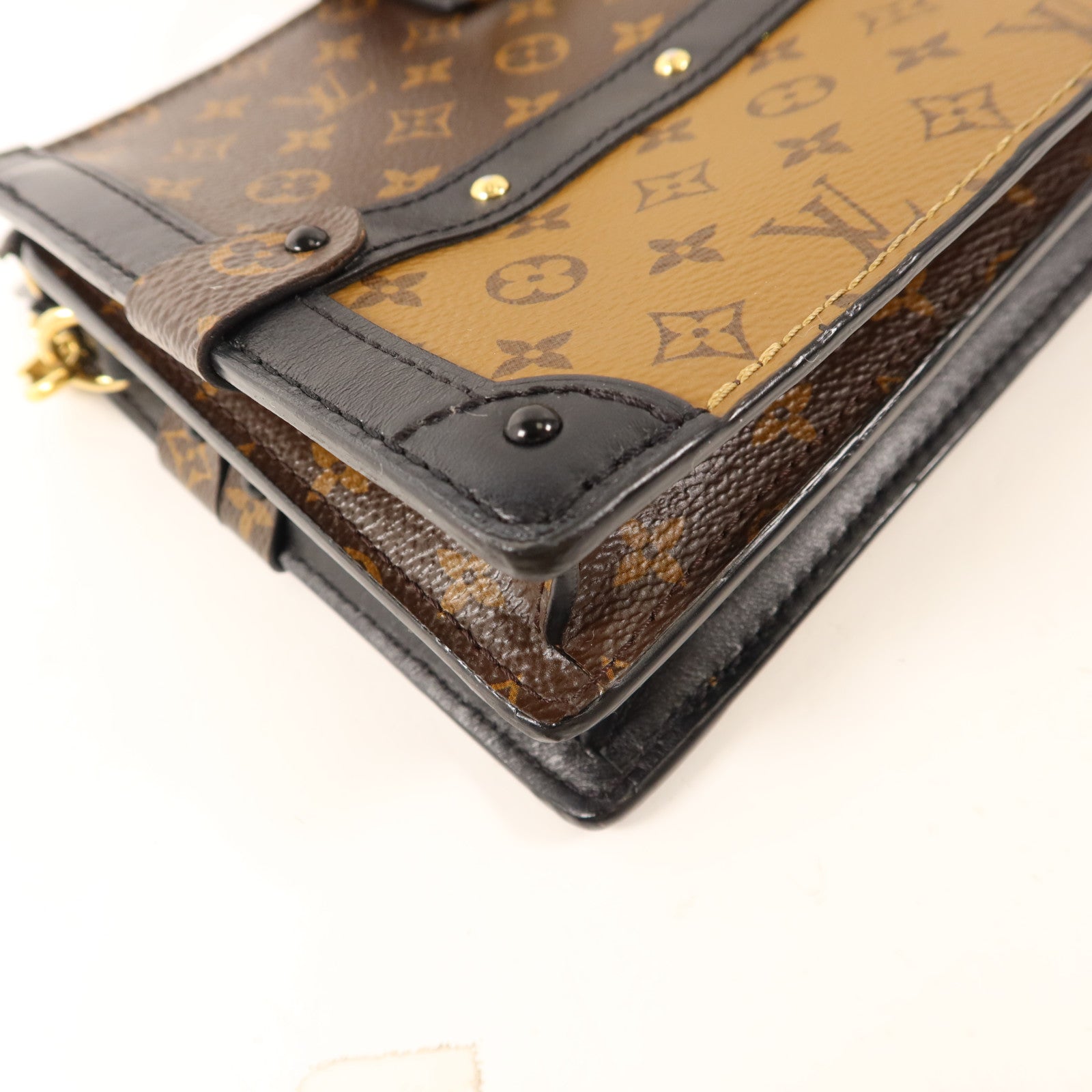 LOUIS VUITTON Monogram Reverse Trunk Clutch金扣肩背袋