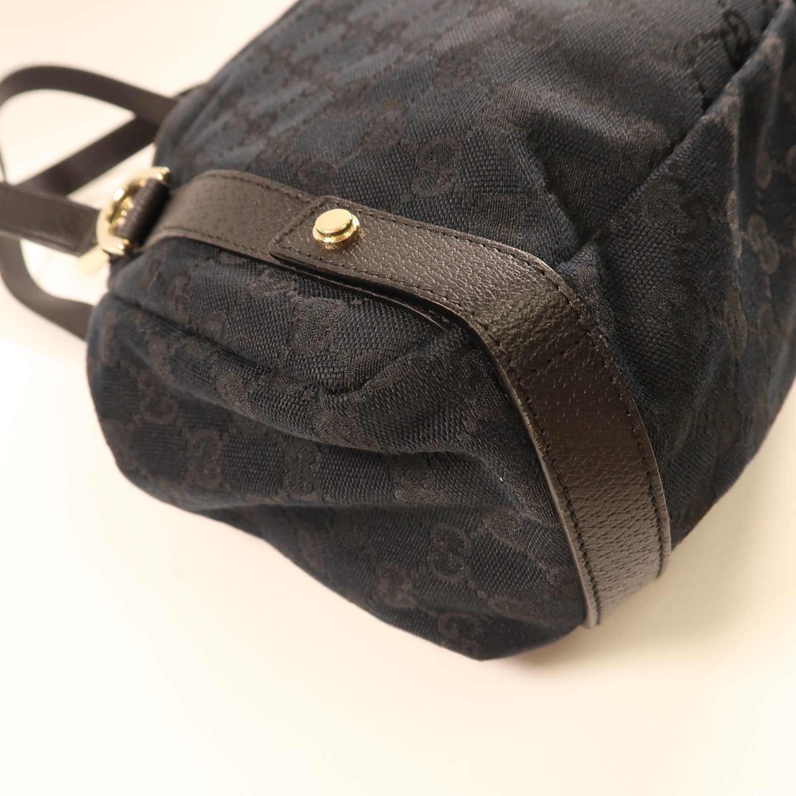 GUCCI 帆布Shoulder Bag金扣肩背袋黑色