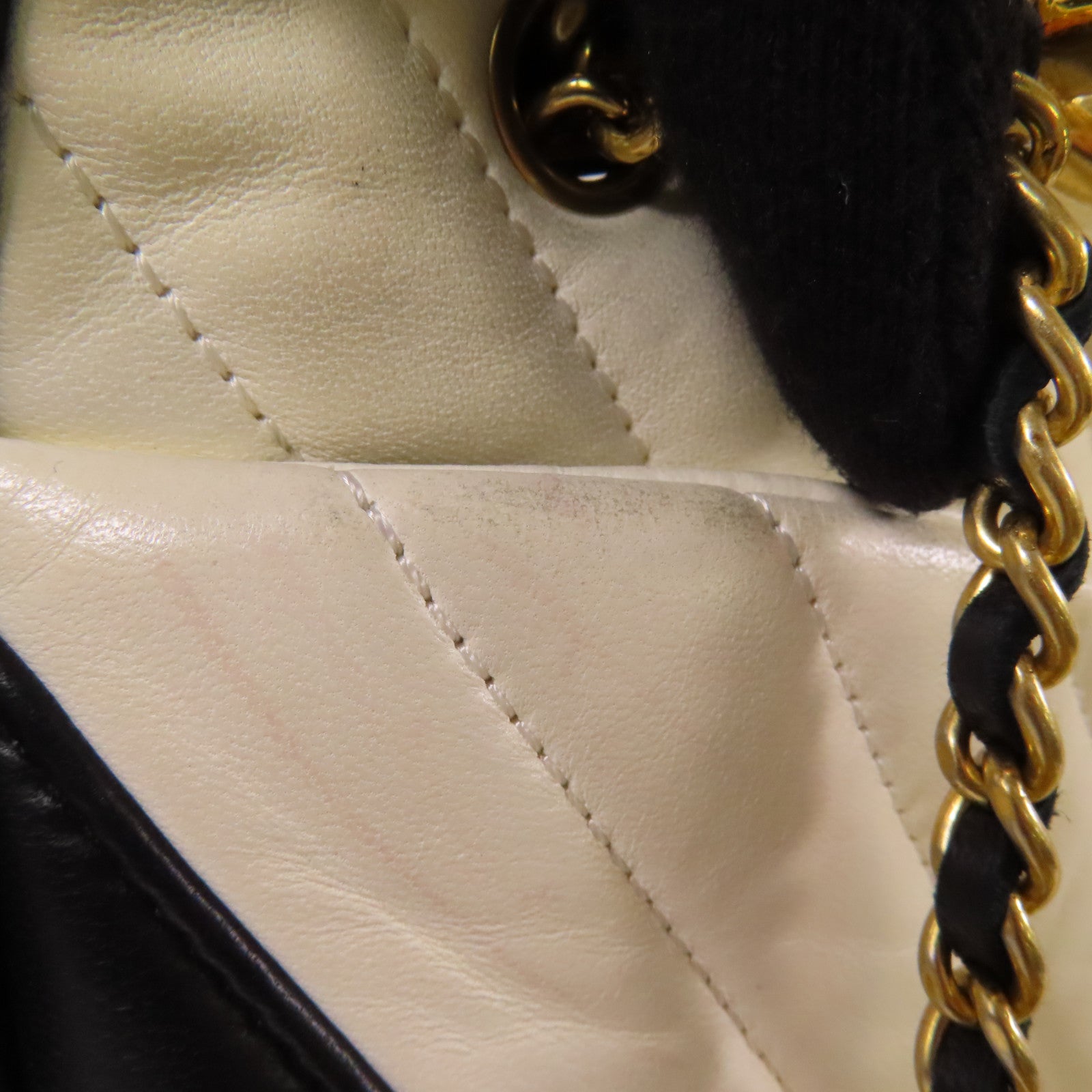 CHANEL 羊皮皮革Chain Shoulder鏈帶肩背袋