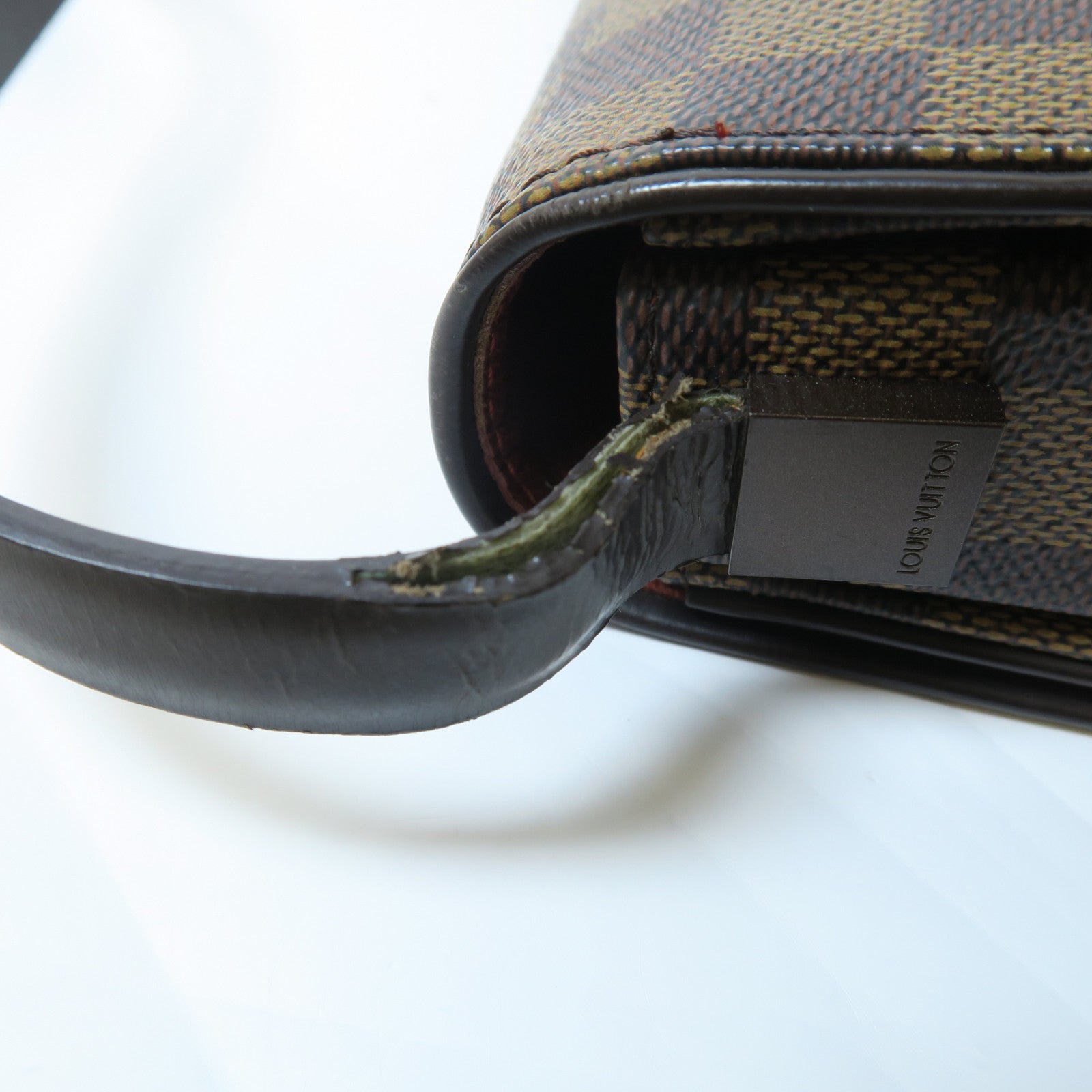 LOUIS VUITTON **【激減優惠】Damier Tribeca Carre金扣肩背袋啡色
