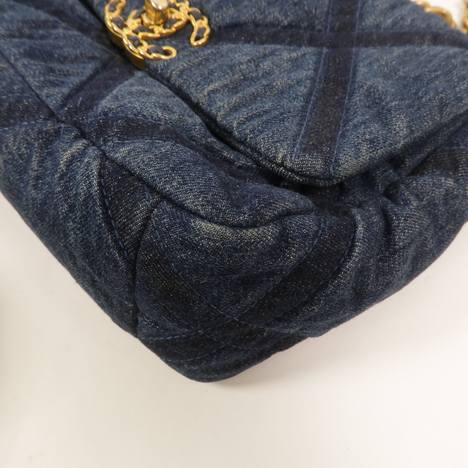 CHANEL 牛仔布Chanel 19 Small手挽肩背兩用袋