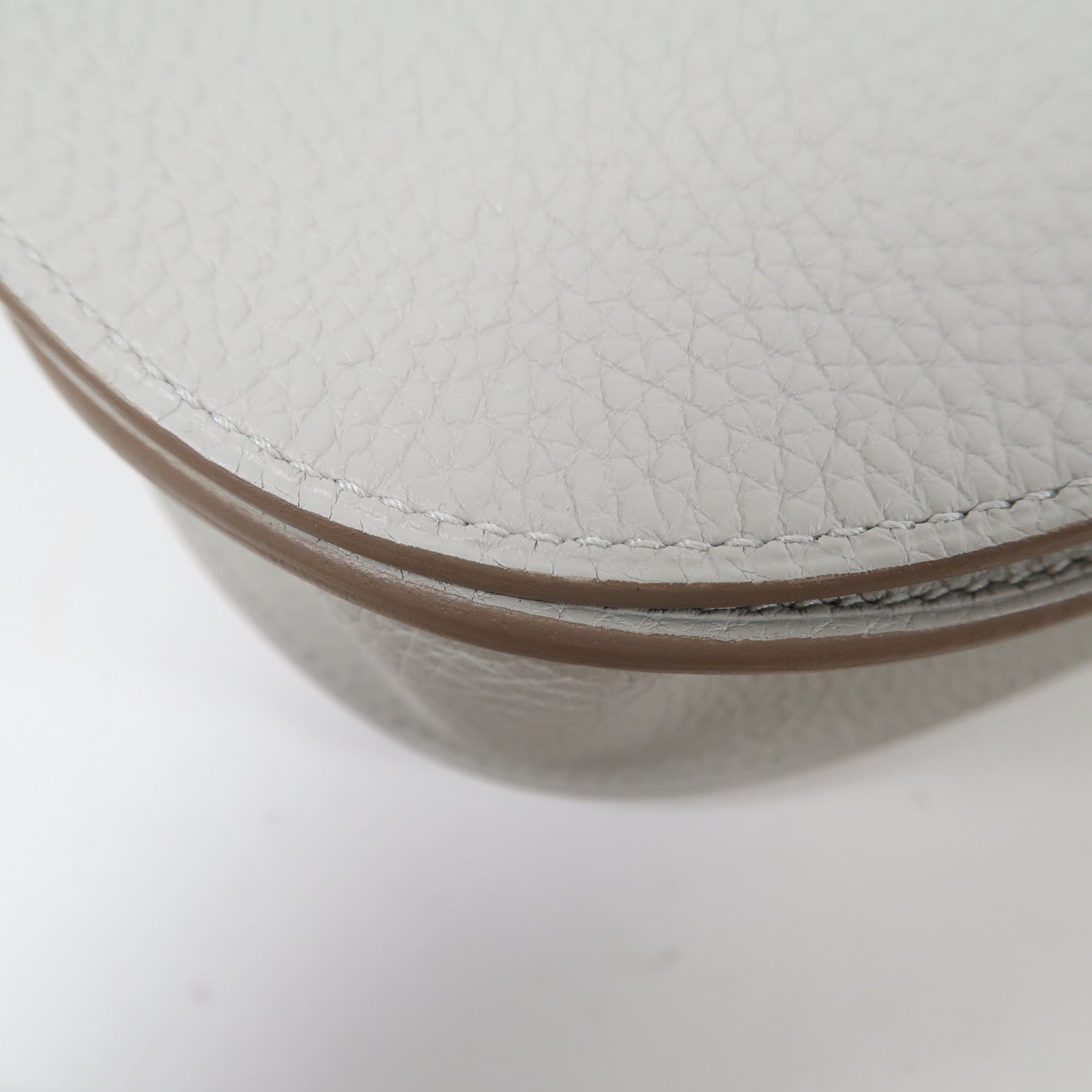 HERMES Clemence皮革Saut 25銀扣肩背袋Gris Perle灰色