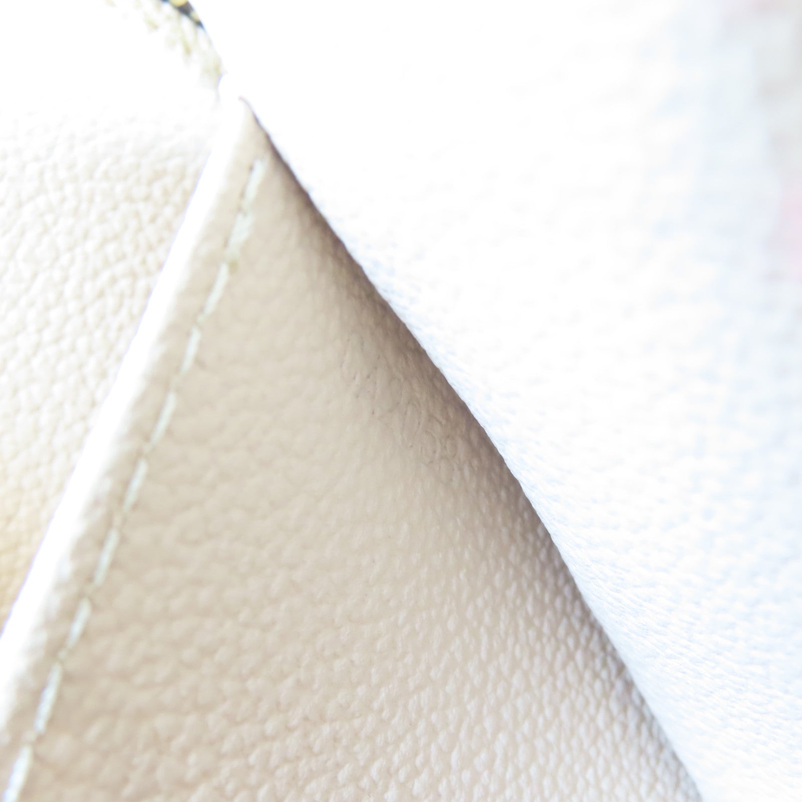 LOUIS VUITTON Monogram Cosmetic Pouch金扣小袋啡色
