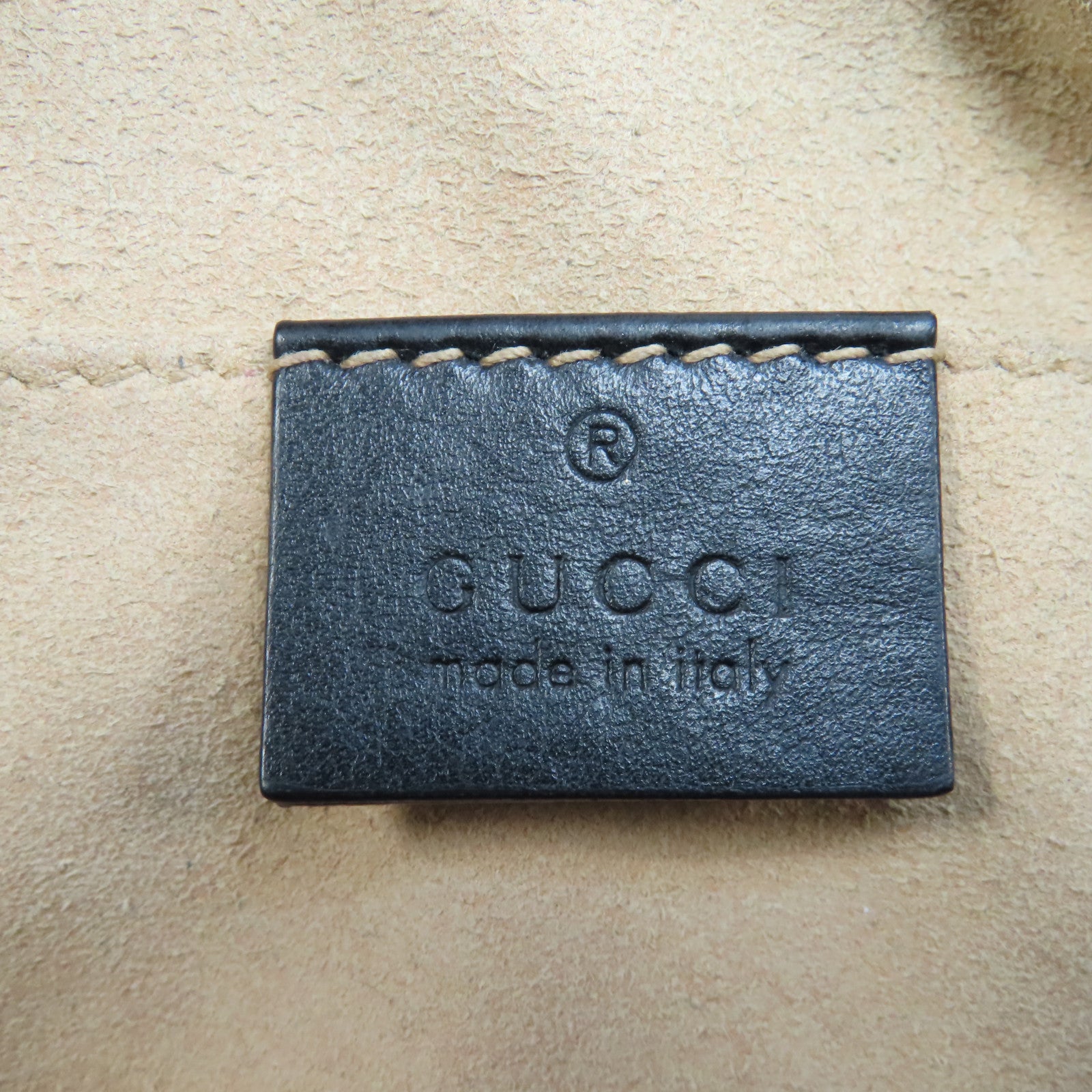 GUCCI 牛皮皮革GG Marmont金扣鏈帶肩背袋黑色