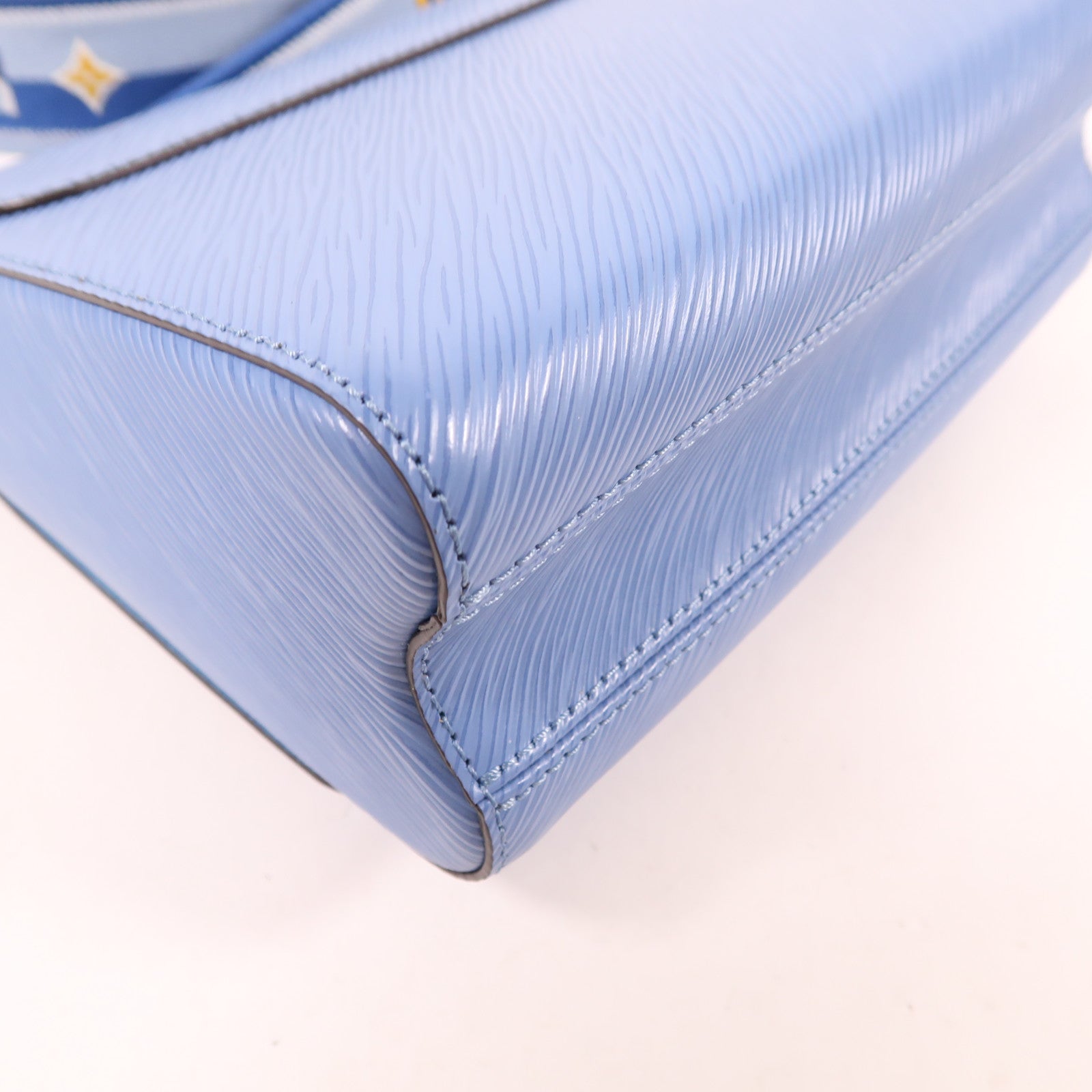 LOUIS VUITTON Epi Twist MM銀扣手挽肩背兩用袋